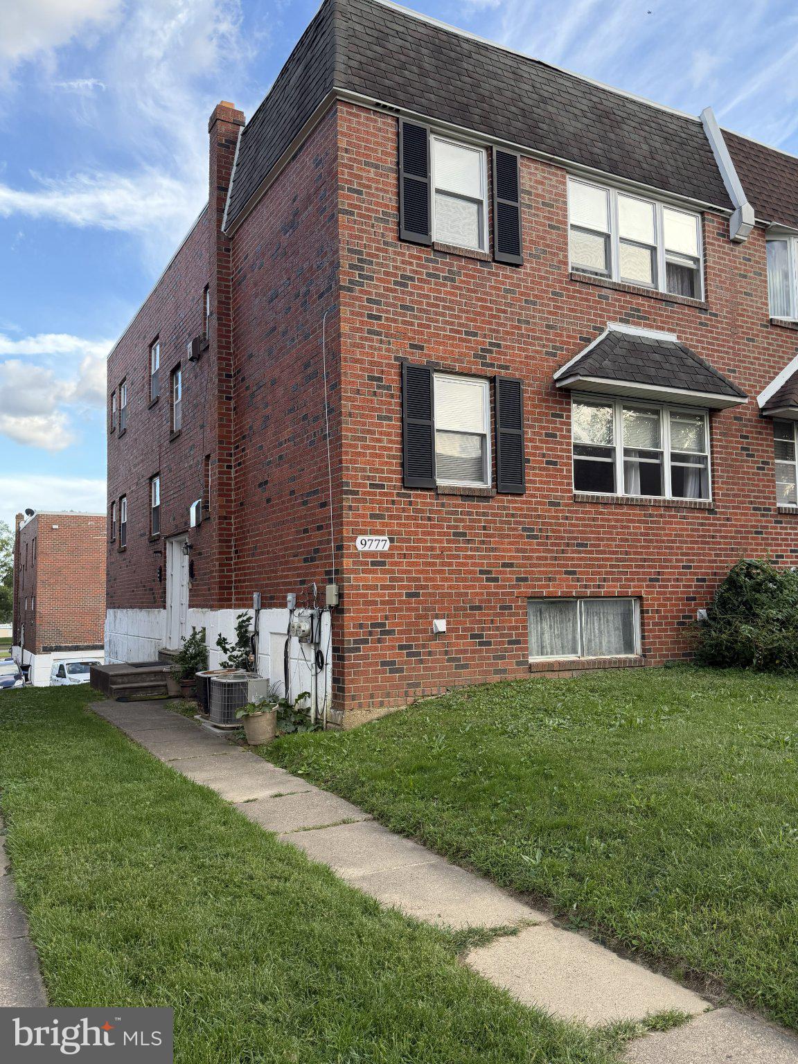 9777 Hilspach St, Philadelphia, PA 19115