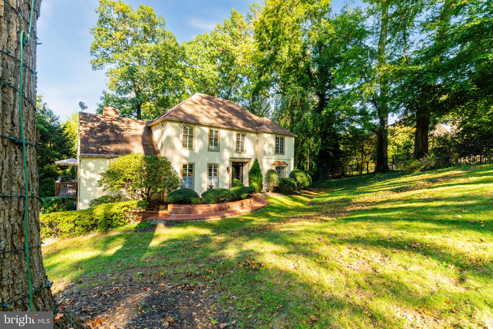 2131 County Line Rd, Villanova, PA 19085 photo
