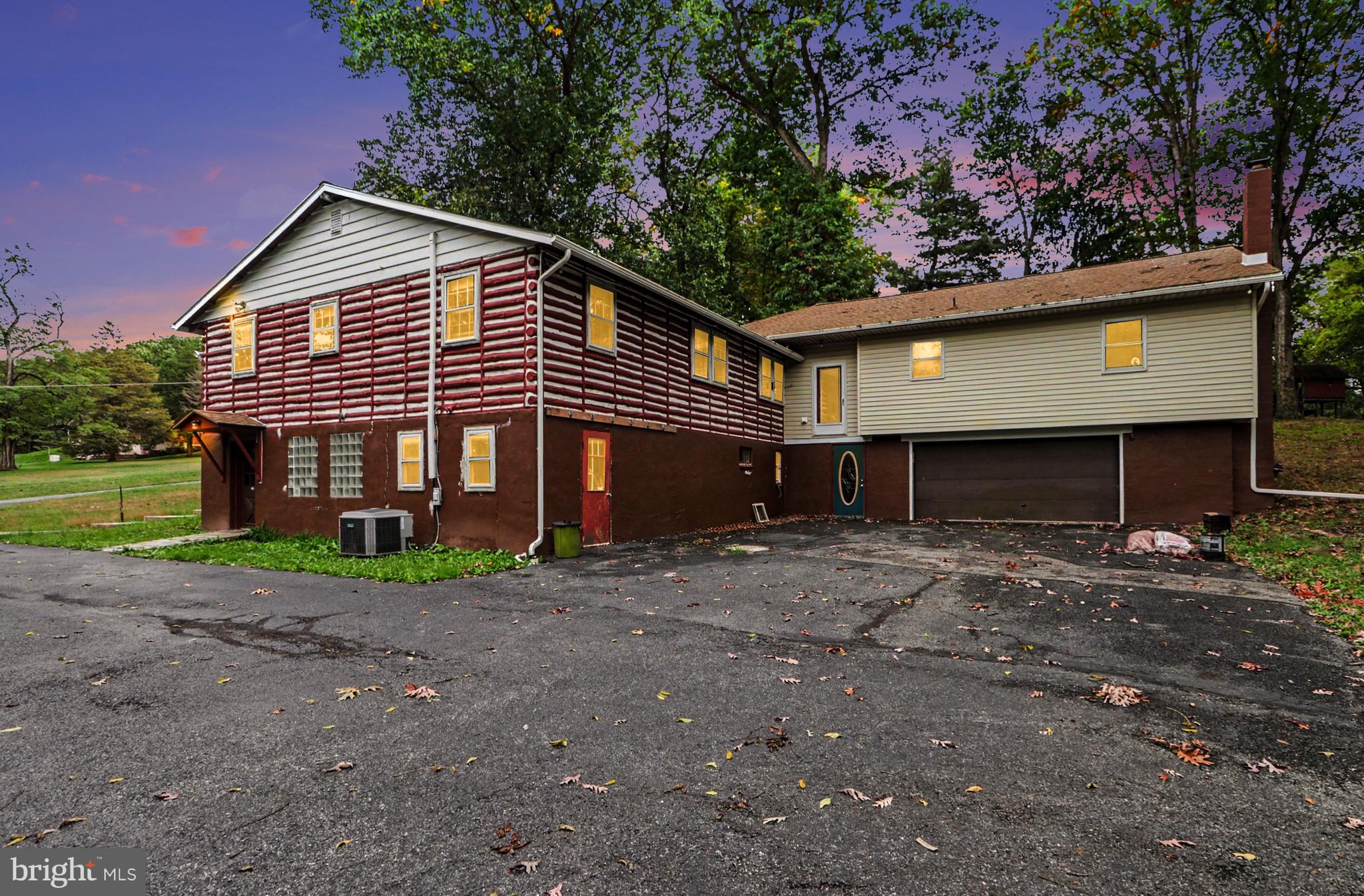 75 Church Rd, Etters, PA 17319
