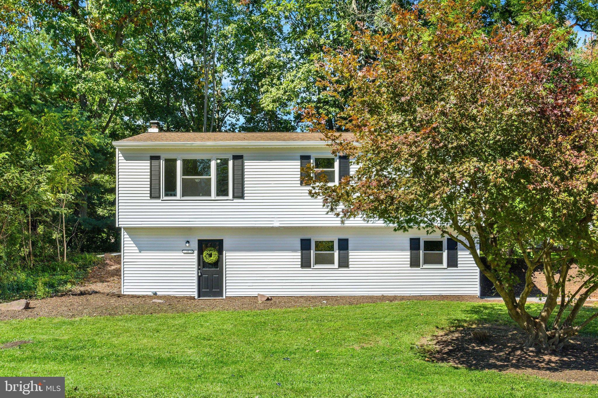 35 White Oak Ln, Etters, PA 17319 photo
