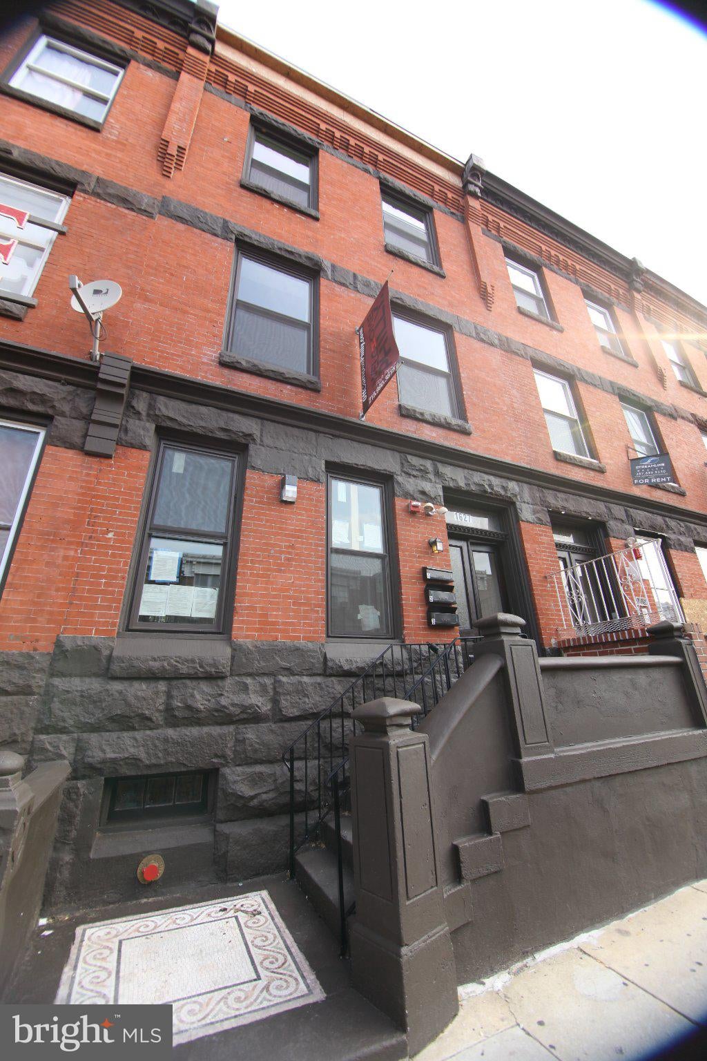 1627 Diamond St, Philadelphia, PA 19121