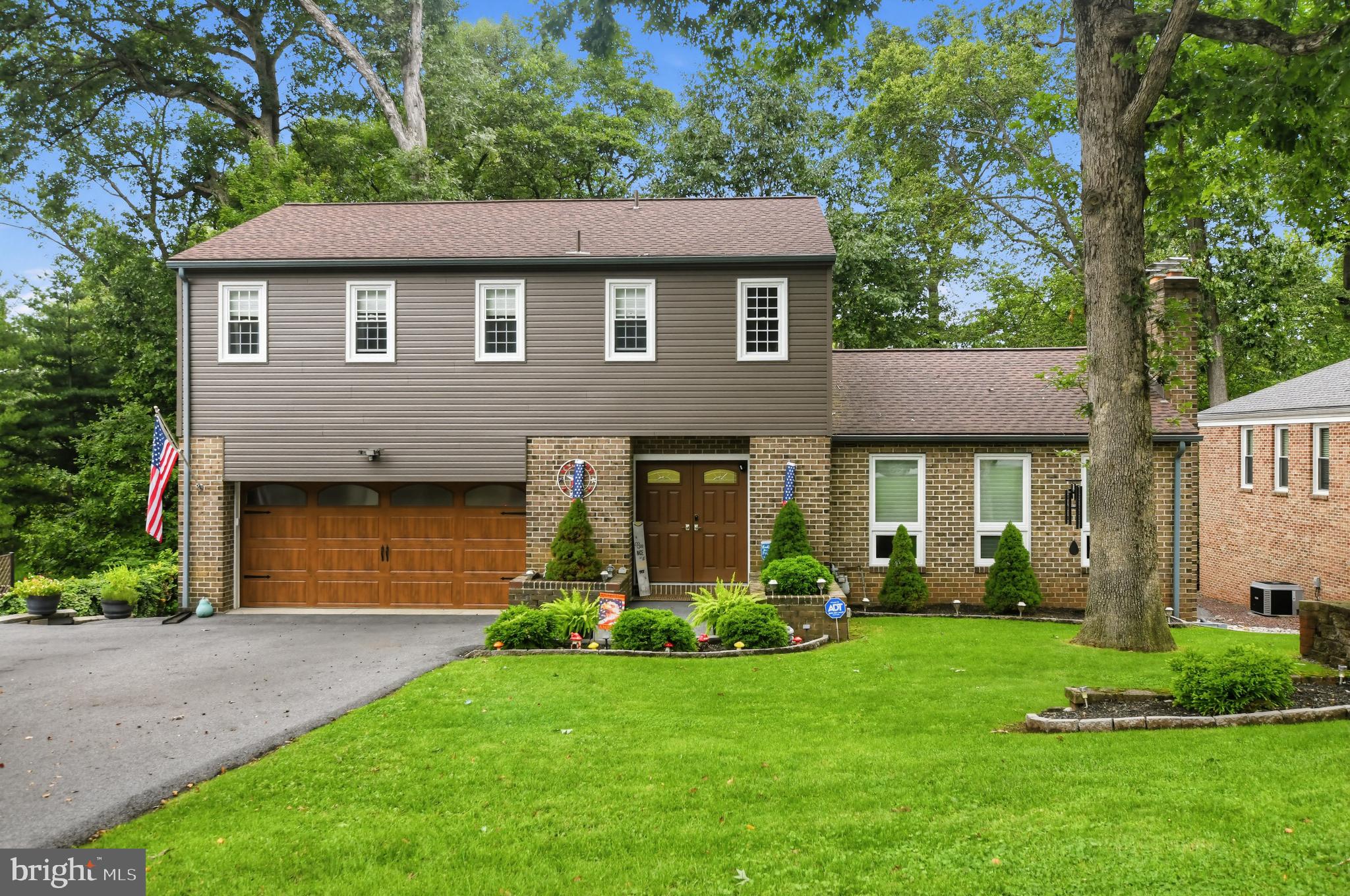 10 Nassau Cir, Reading, PA 19607
