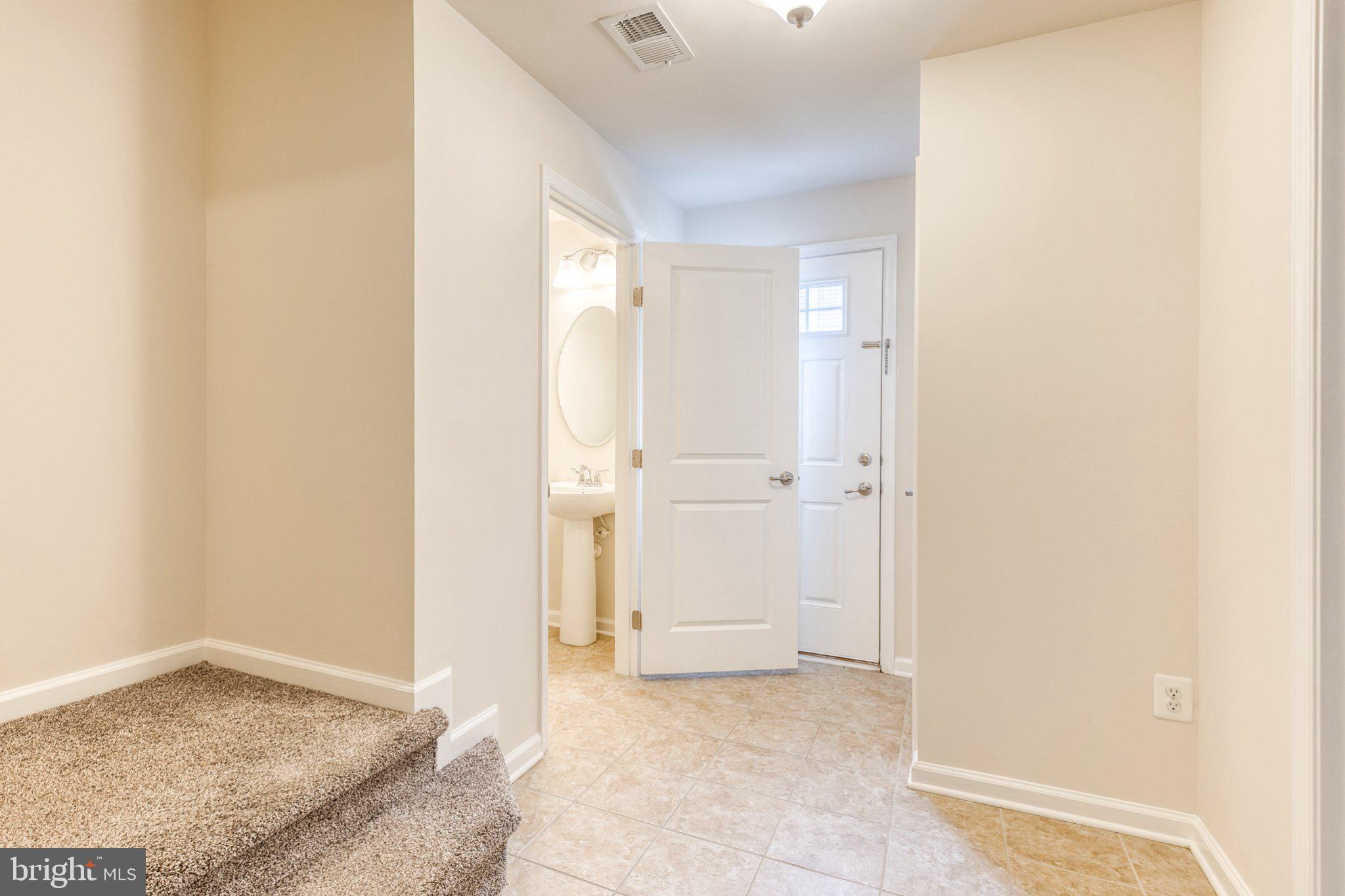 9411 Paragon Ct, Owings Mills, MD 21117 photo