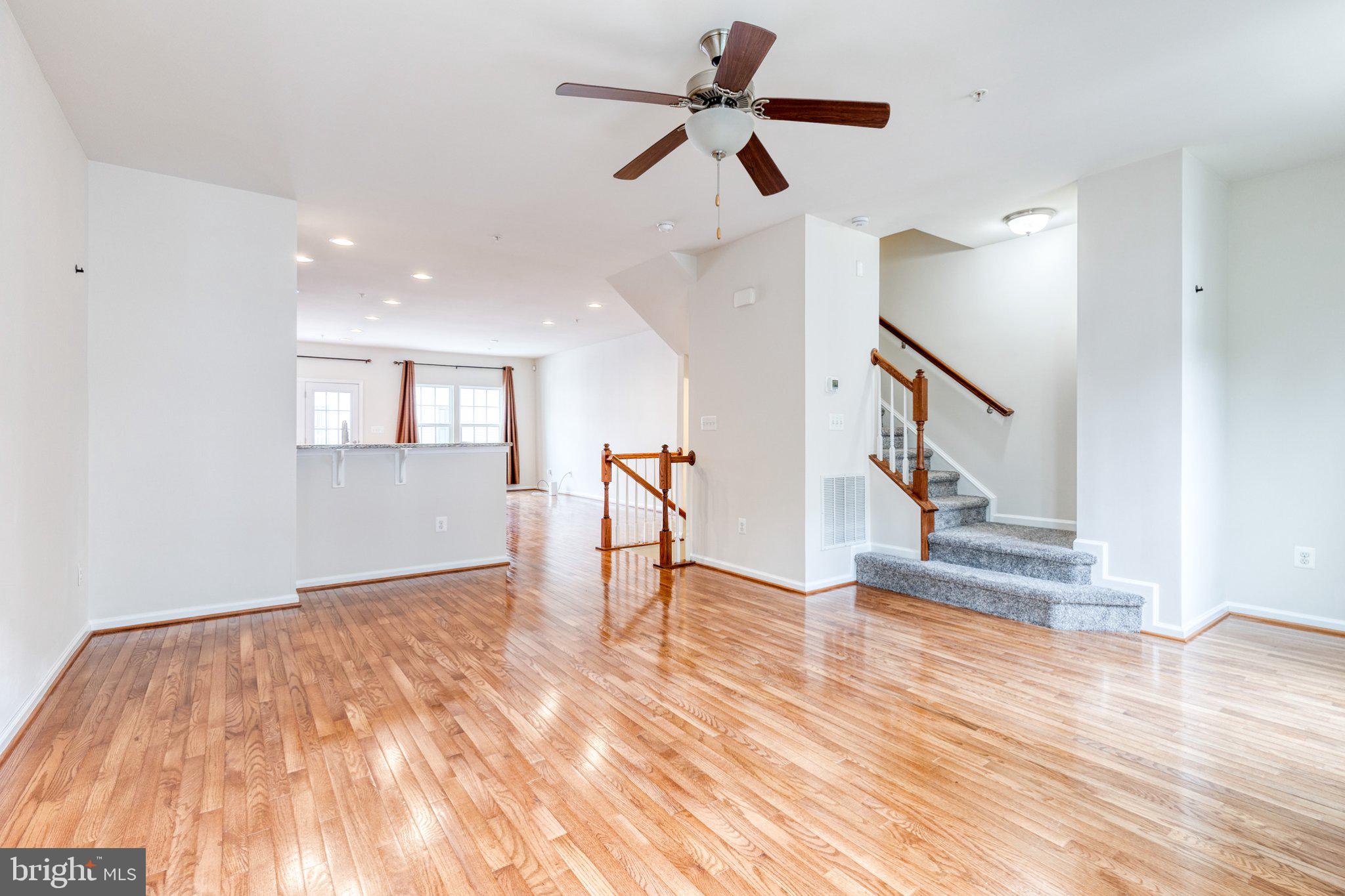 9411 Paragon Ct, Owings Mills, MD 21117 photo
