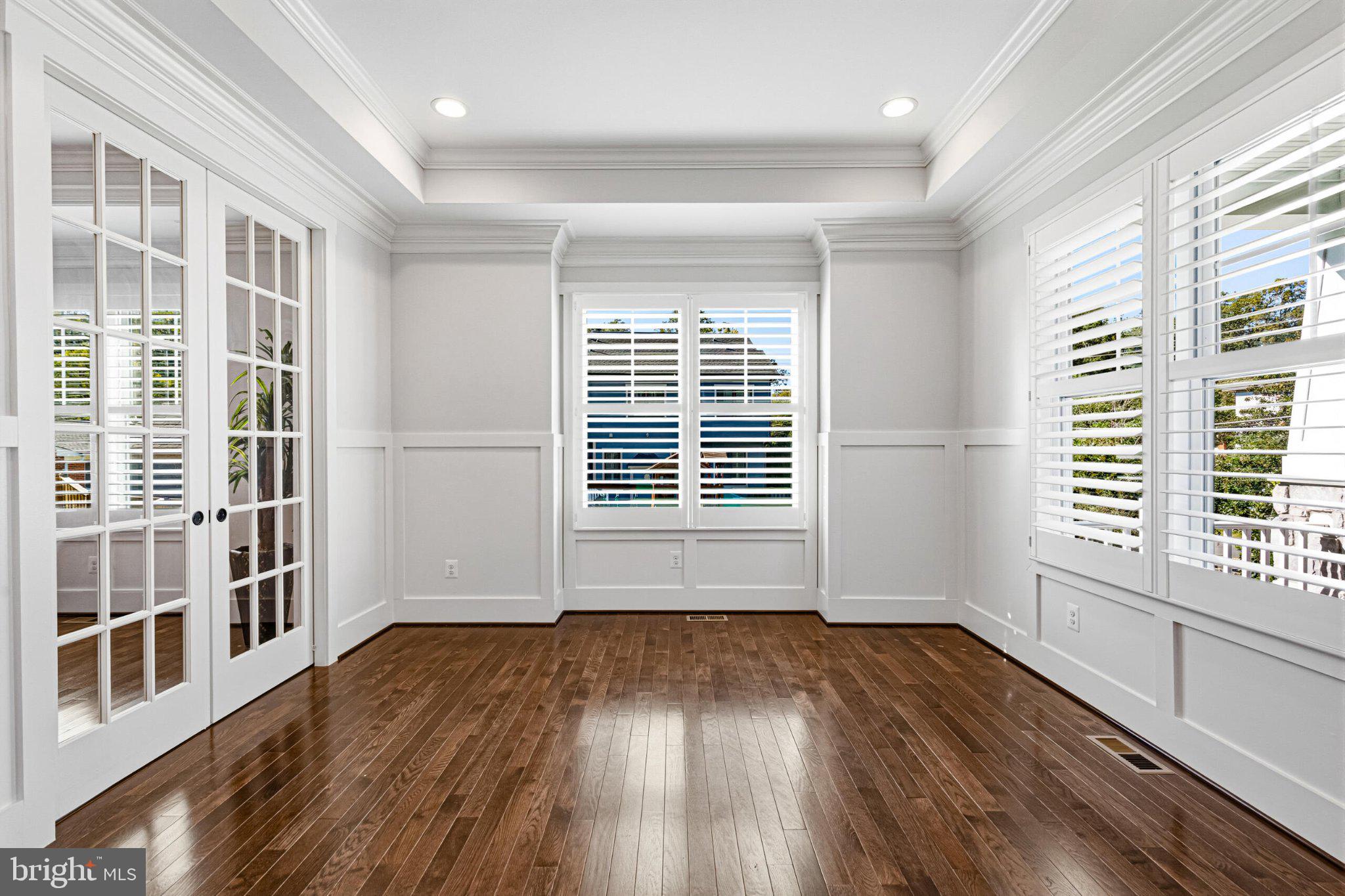 1404 Cottage St, Vienna, VA 22180 photo