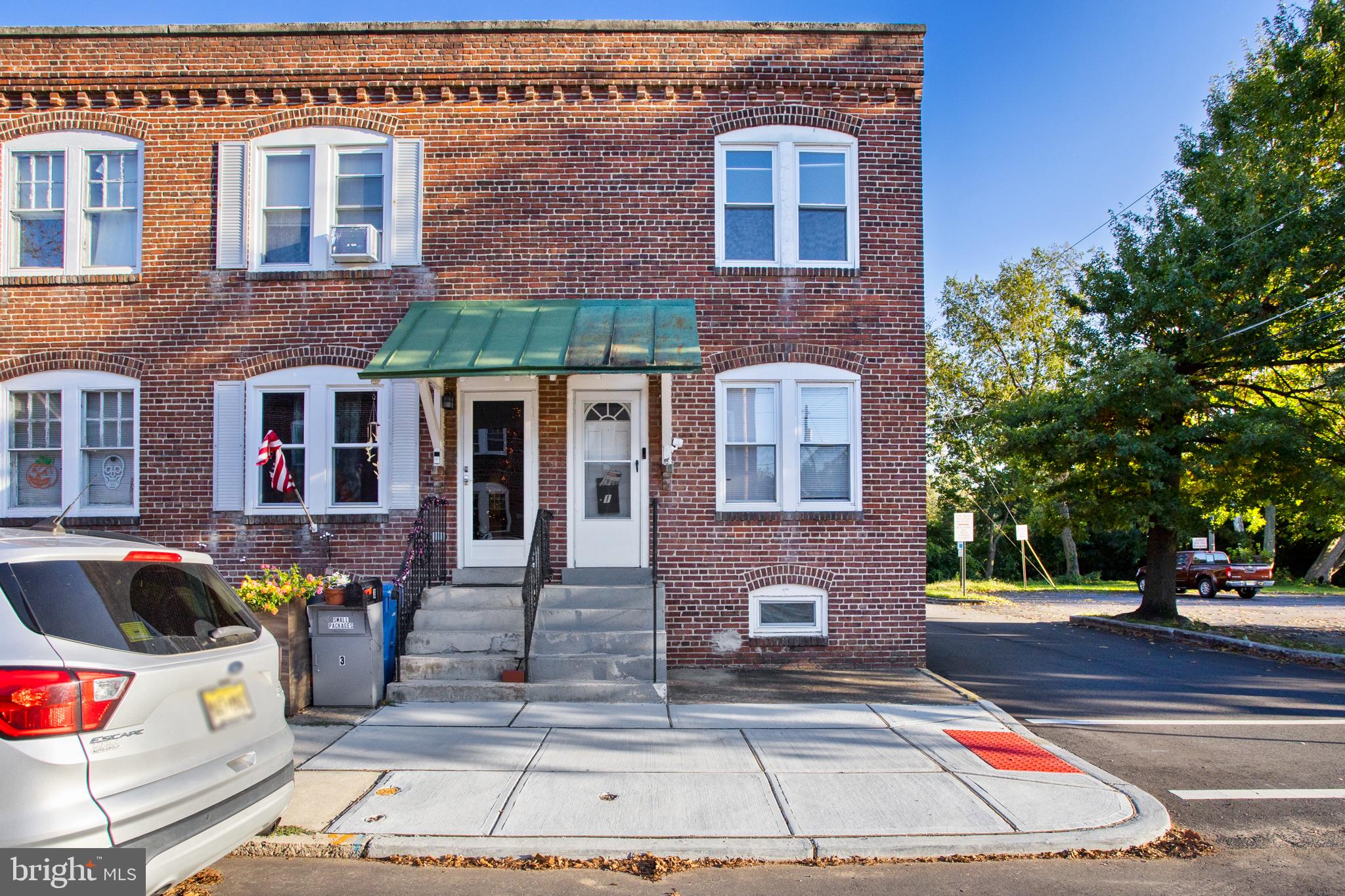1 Amboy Ave, Roebling, NJ 08554