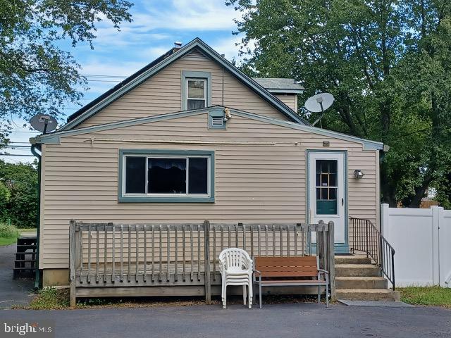 525 Radix Rd, Williamstown, NJ 08094 photo