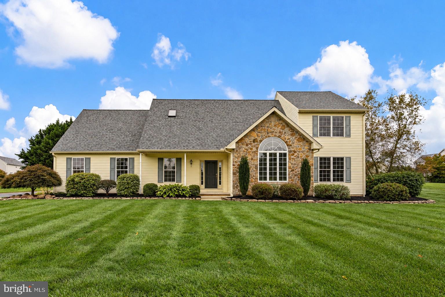 122 Harvest Dr, New Castle, DE 19720