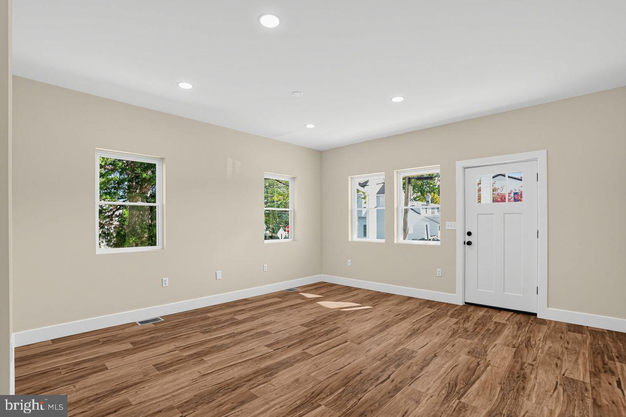 1650 Reservoir Ave, Willow Grove, PA 19090 photo