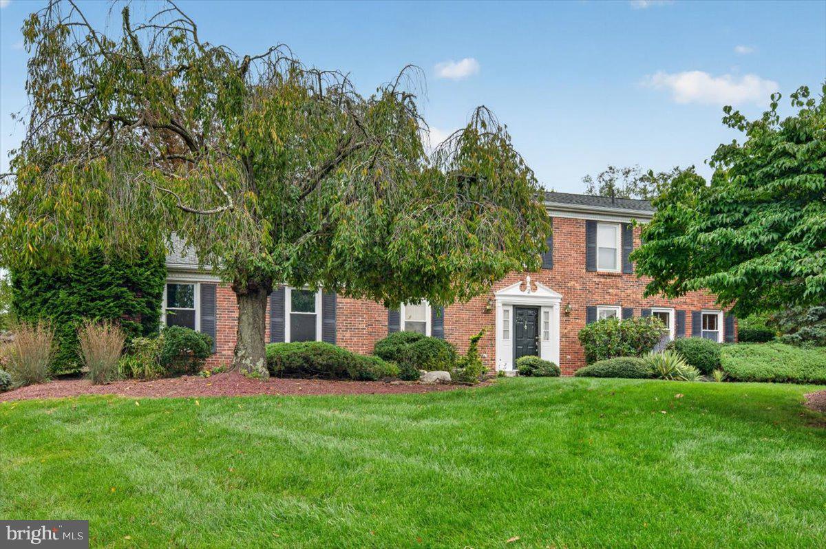 2 Tracey Dr, Lawrence Twp, NJ 08648