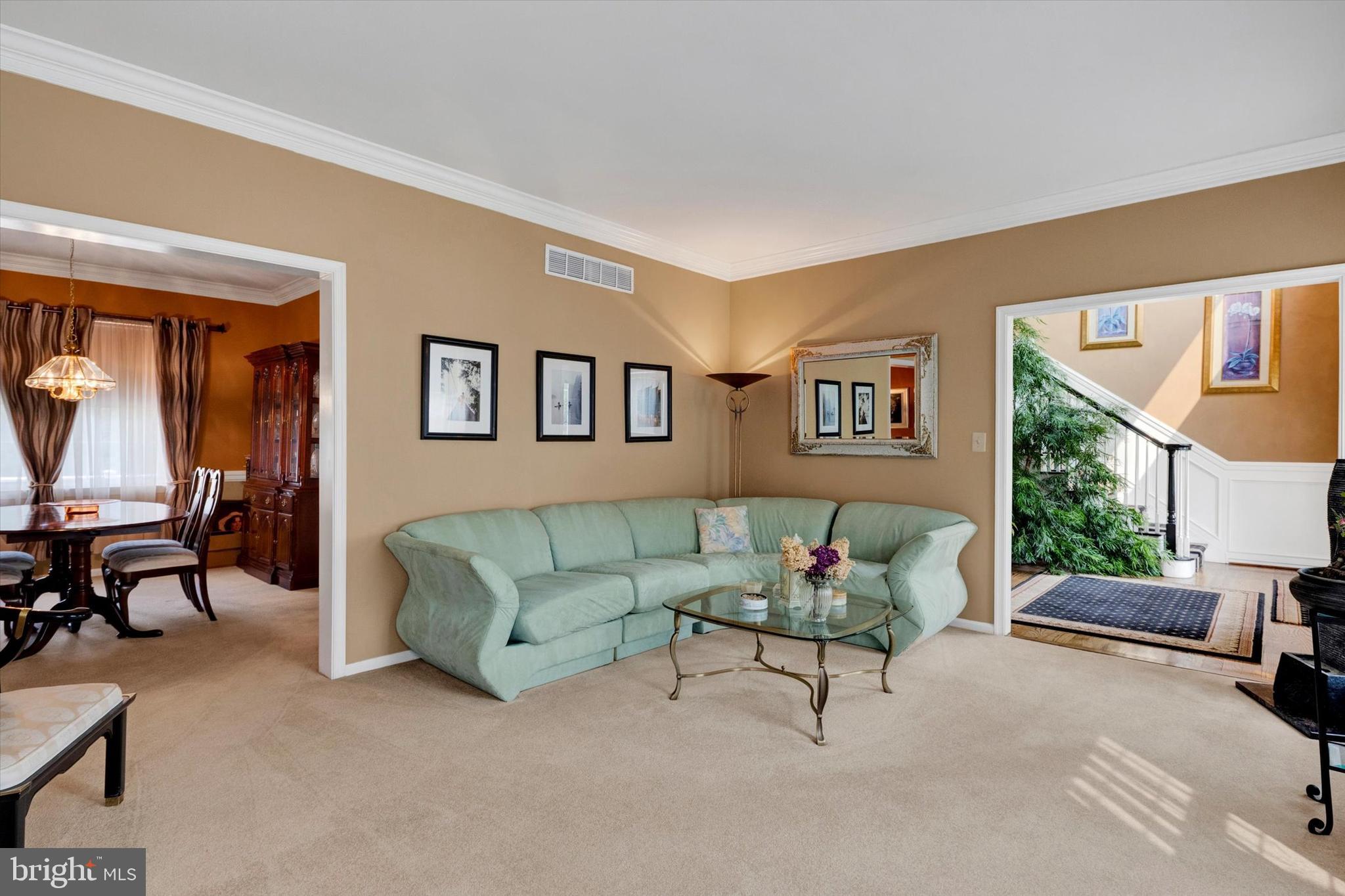 337 Aftons Cir, Spring City, PA 19475 photo