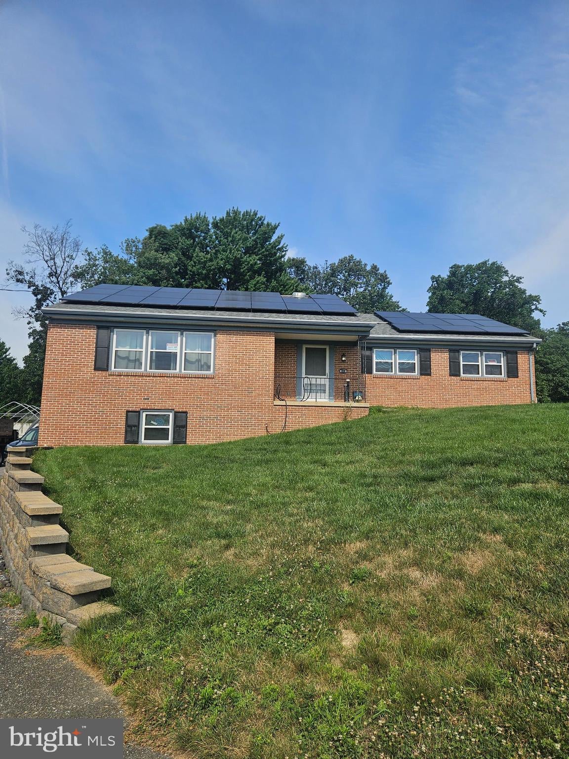 332 Indian Head Rd, Columbia, PA 17512 photo