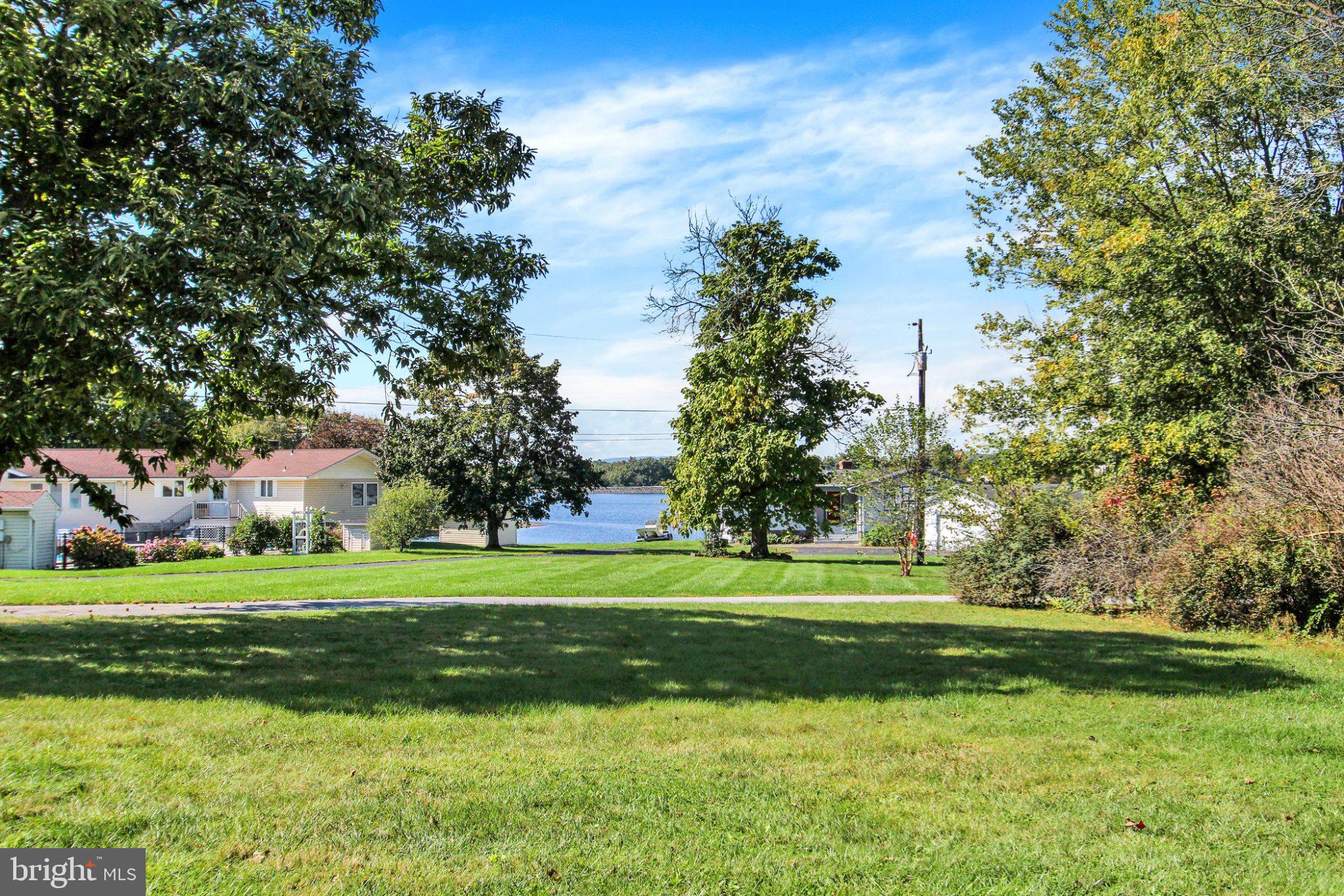 1003 Barlow Dr, Gettysburg, PA 17325 photo