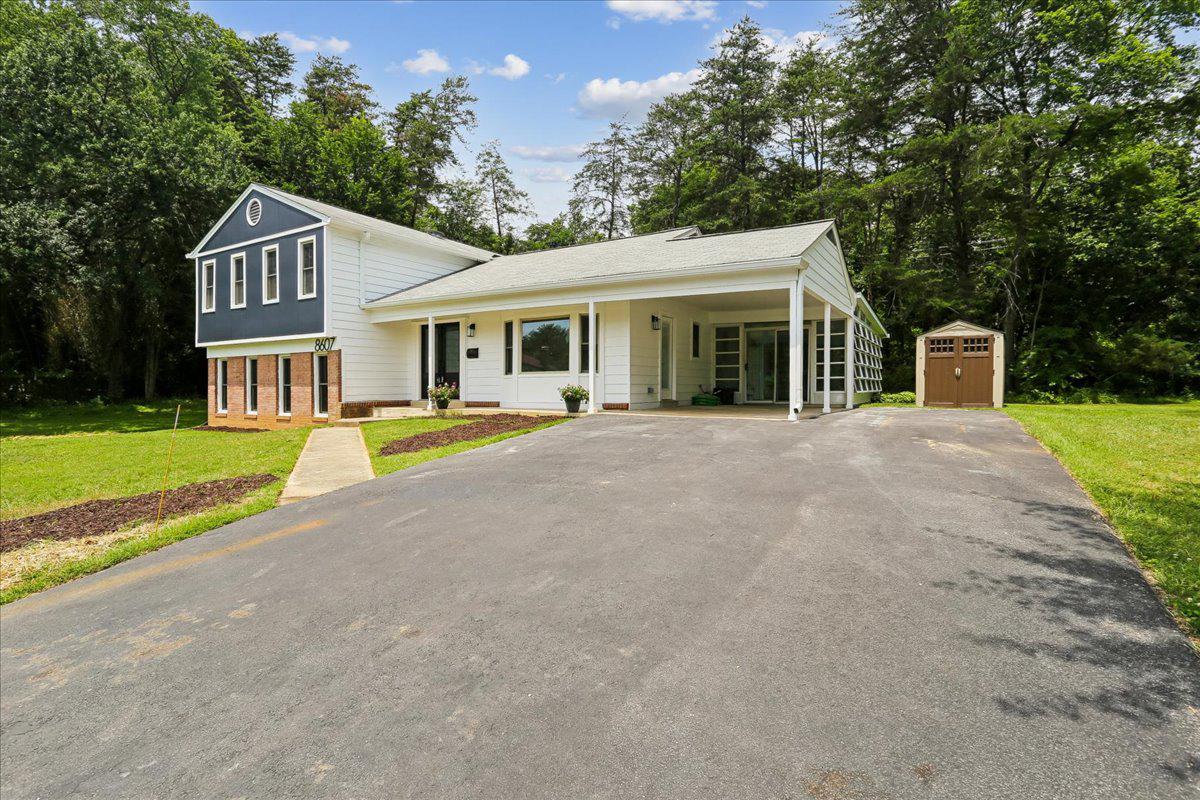 8607 Wild Olive Dr, Potomac, MD 20854 photo