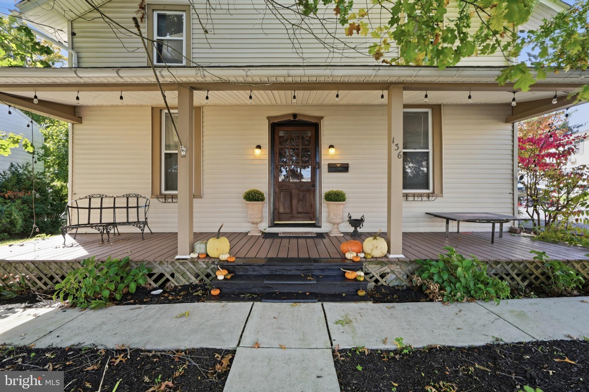 136 N Branch St, Sellersville, PA 18960 photo