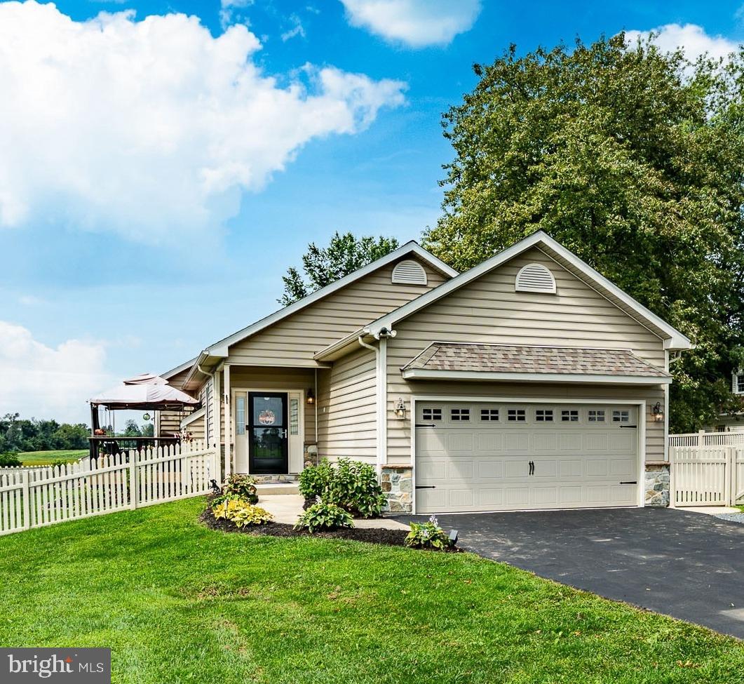 3054 Manor Rd, Coatesville, PA 19320