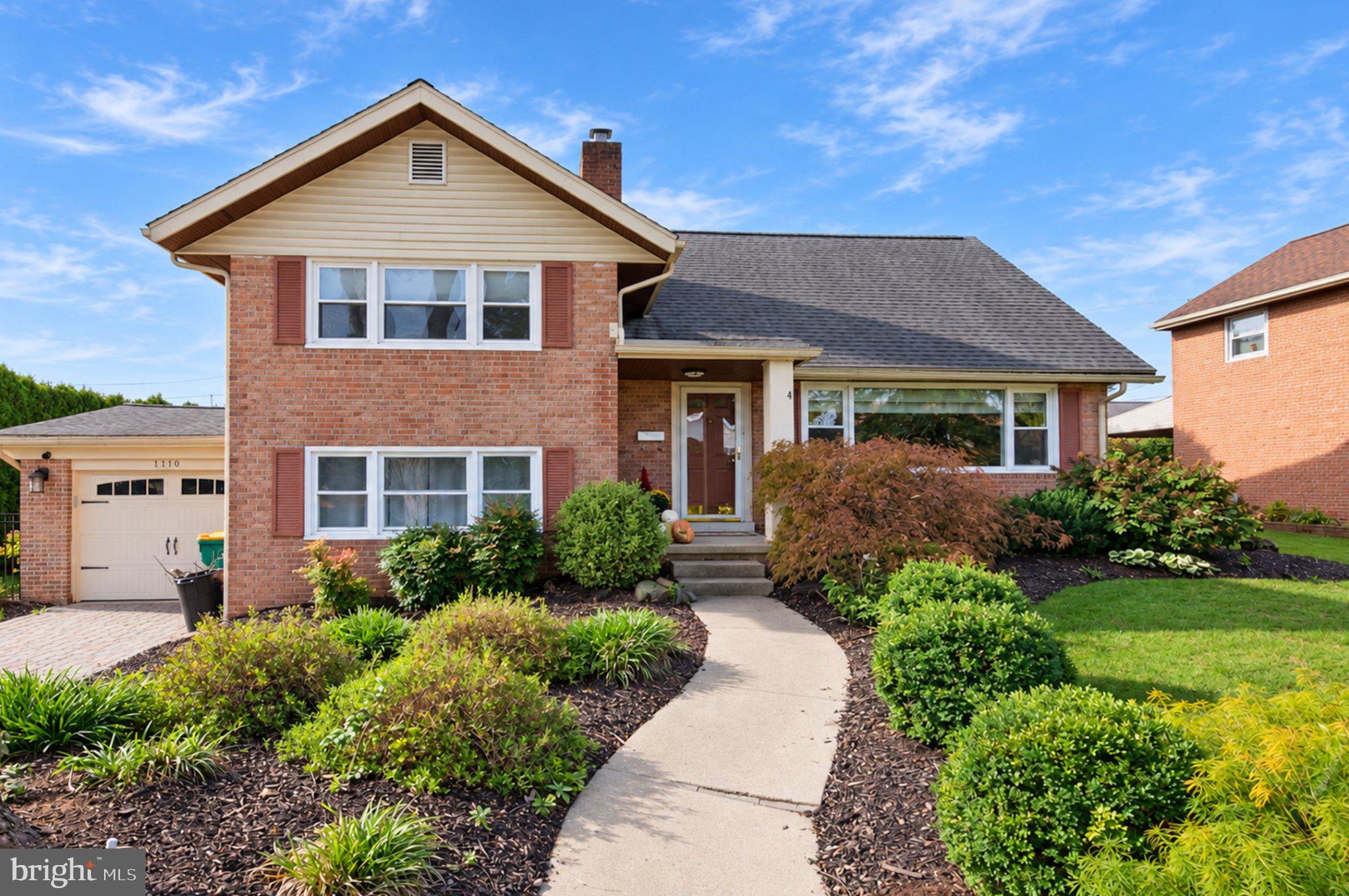 1110 Dogwood Dr, West Lawn, PA 19609