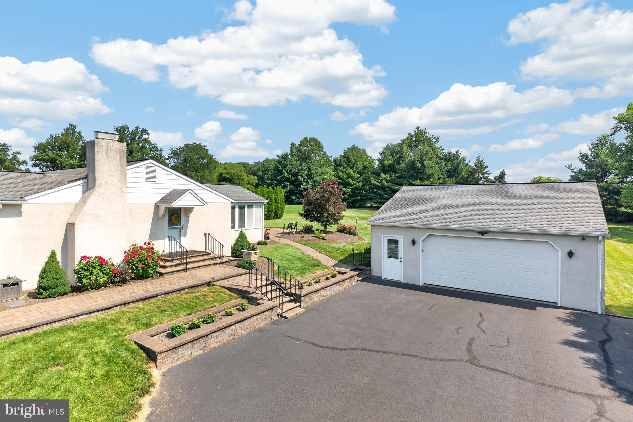 443 Allentown Rd, Souderton, PA 18964 photo