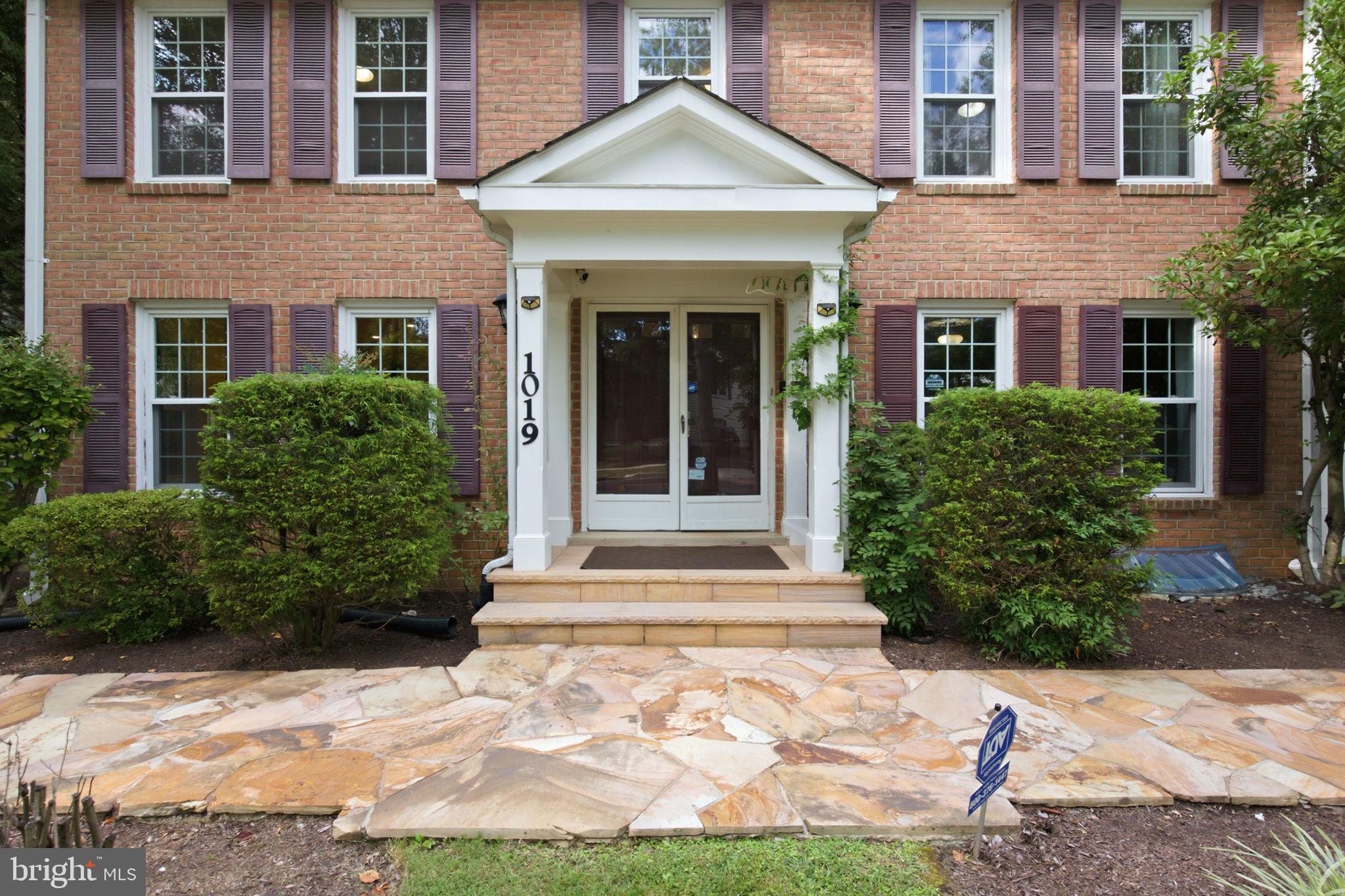 1019 Farm Haven Dr, Rockville, MD 20852 photo