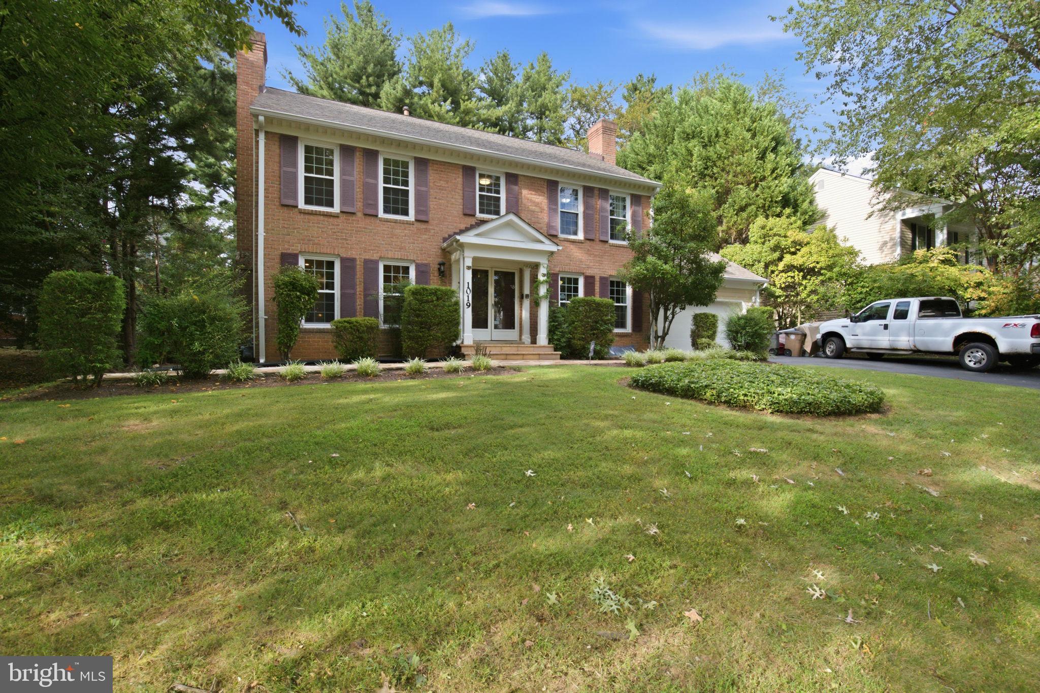 1019 Farm Haven Dr, Rockville, MD 20852 photo