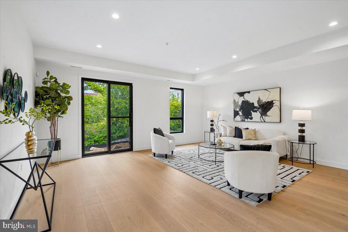 4900 Astor Pl, Washington, DC 20019 photo