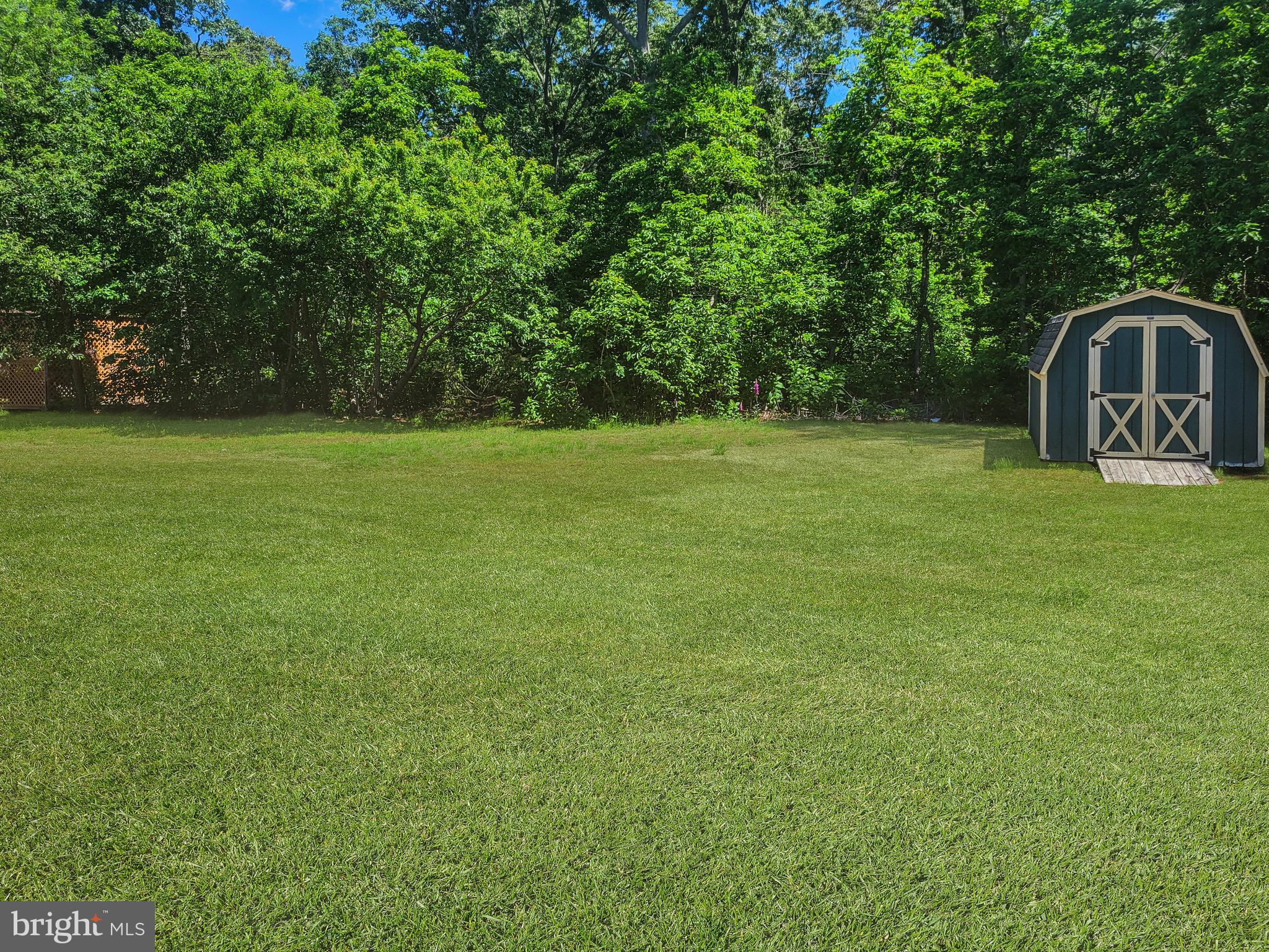 8202 W Buckshutem Rd, Millville, NJ 08332 photo