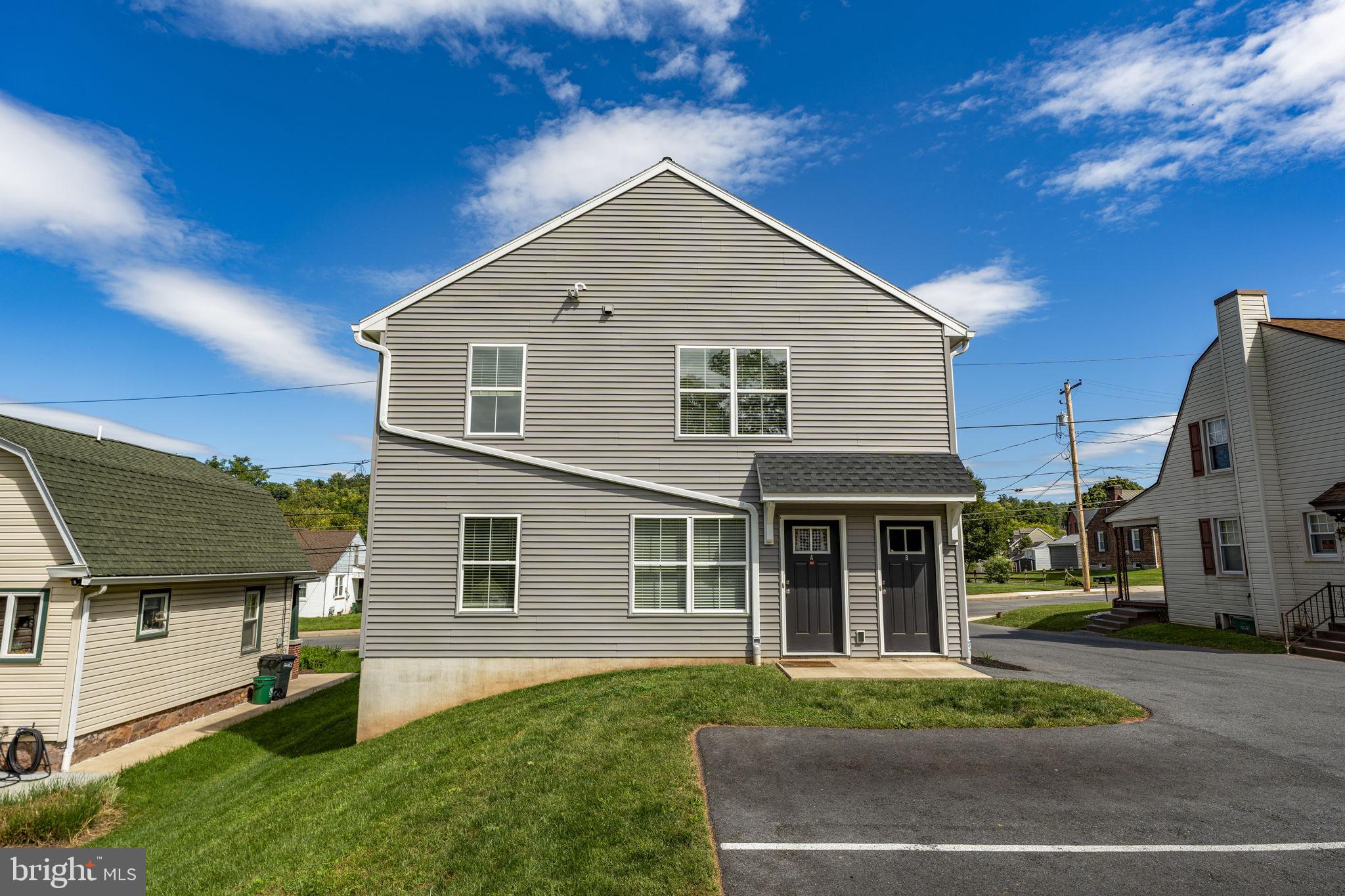 231 E Fulton St, Ephrata, PA 17522 photo