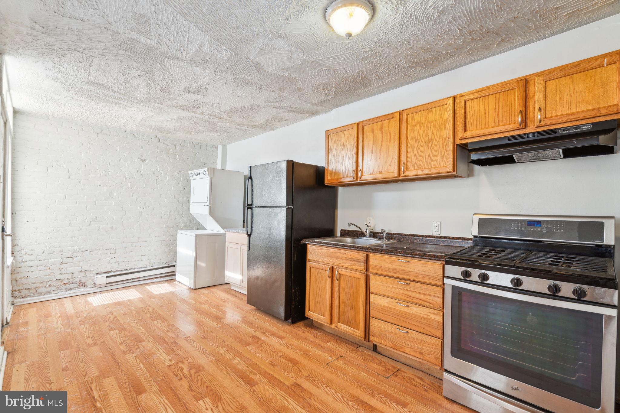 101 E Pleasant St, Philadelphia, PA 19119 photo