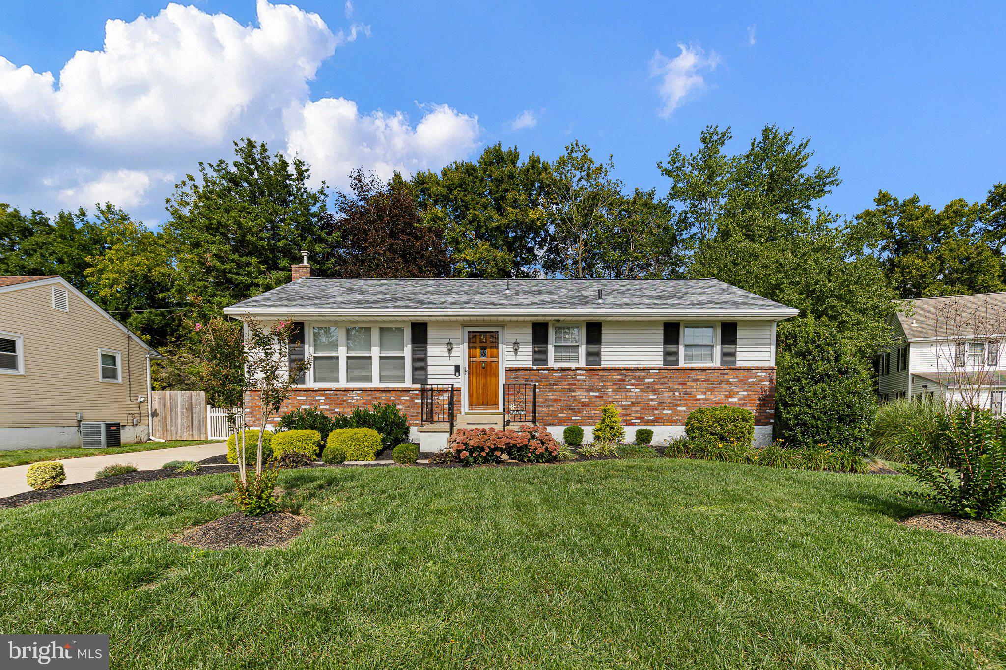 44 Spring Lake Dr, Newark, DE 19711