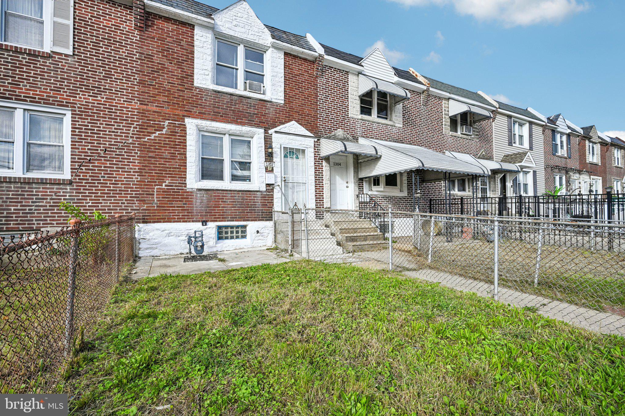 1302 Wycombe Ave, Darby, PA 19023 photo