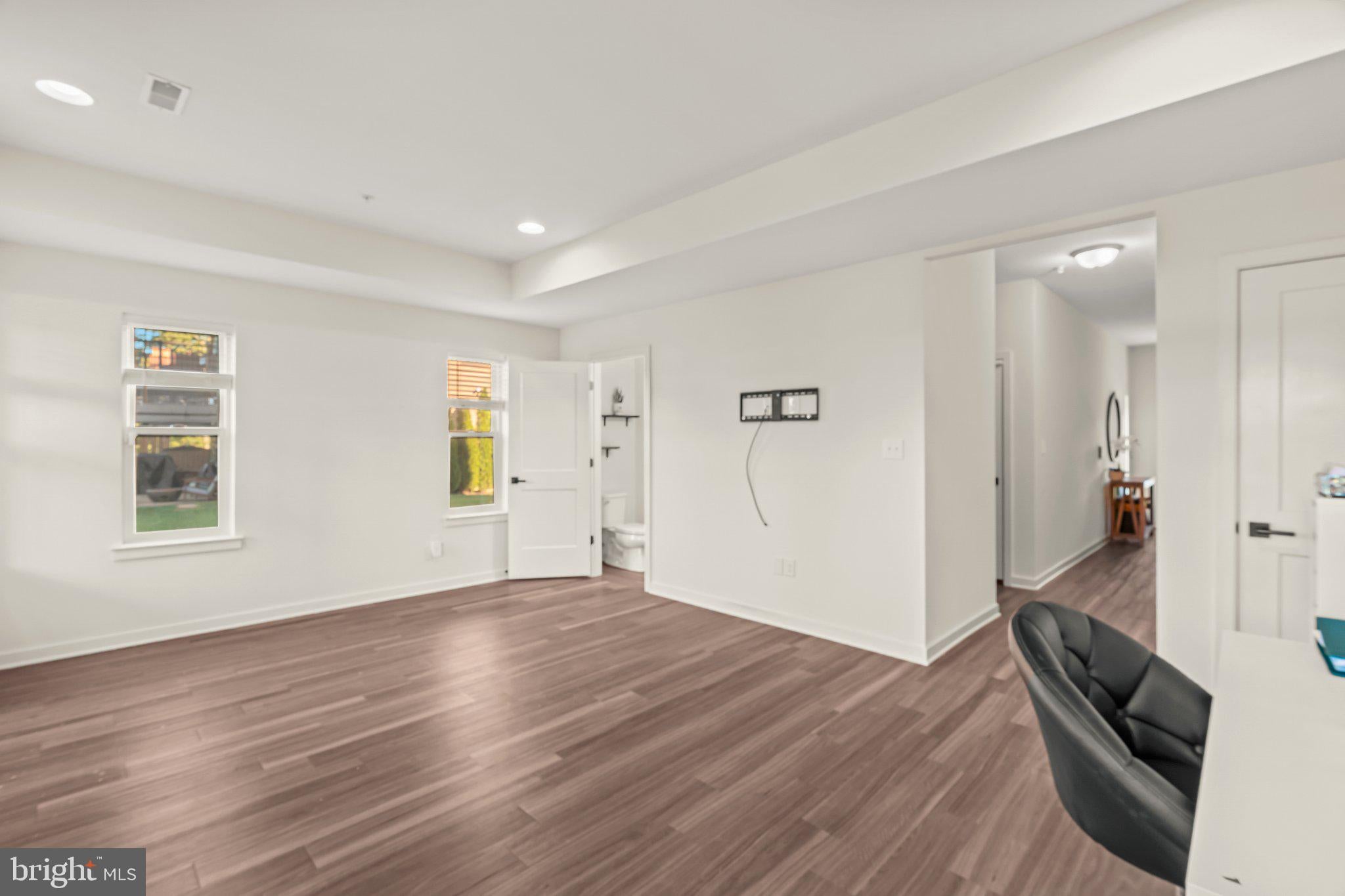 14 Diana Ln, Feasterville Trevose, PA 19053 photo