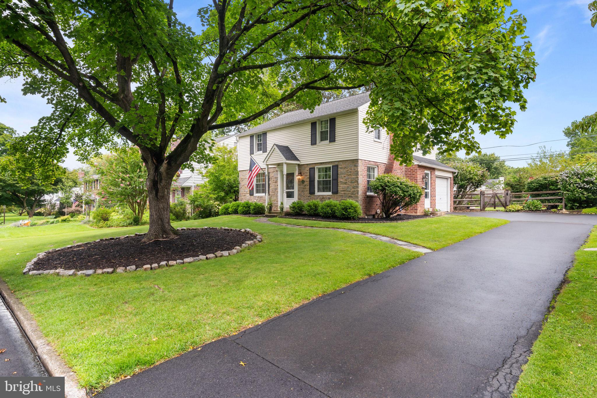 712 Avondale Rd, Glenside, PA 19038