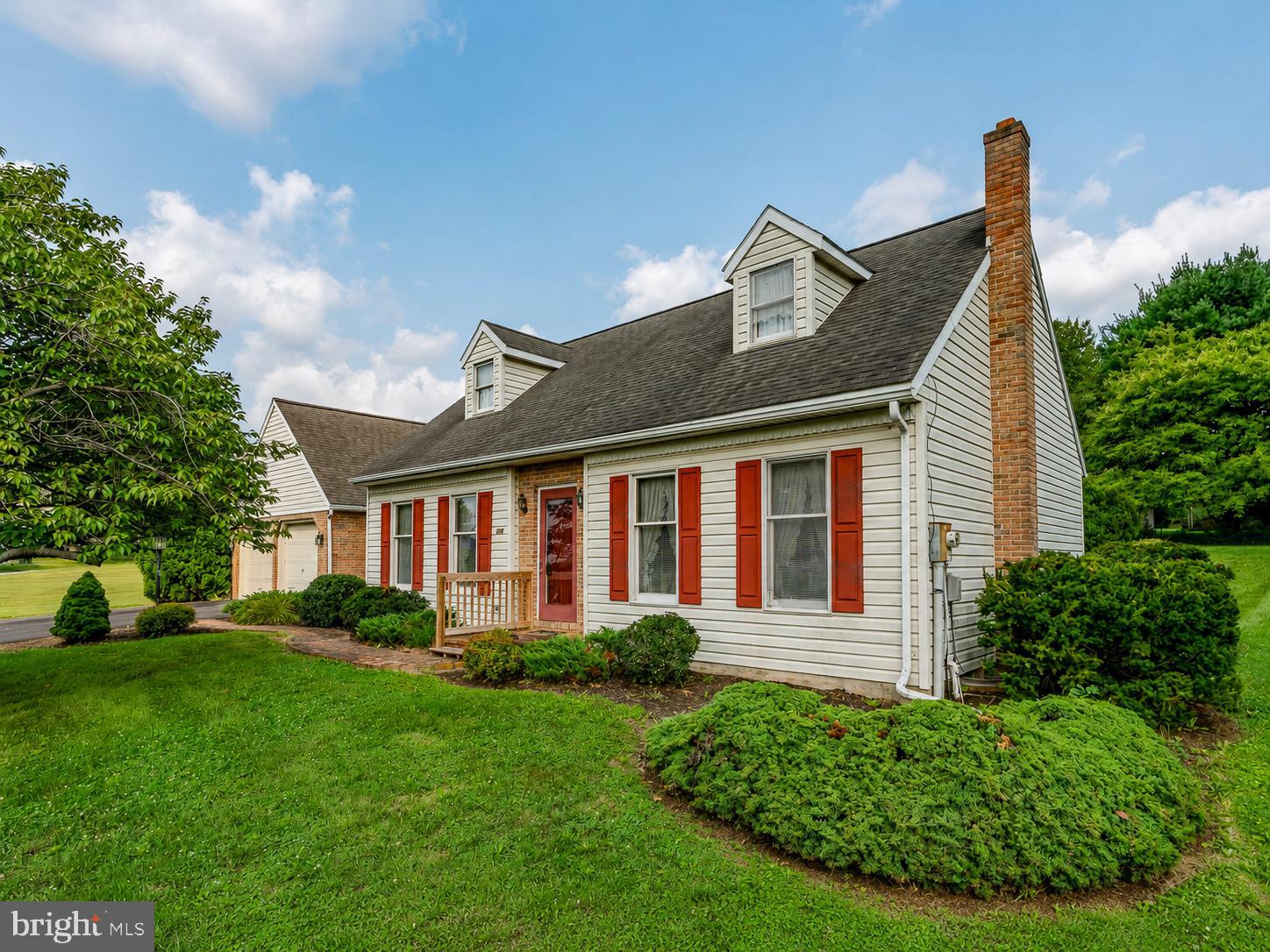 106 Raybil Dr, Bowmansville, PA 17507 photo