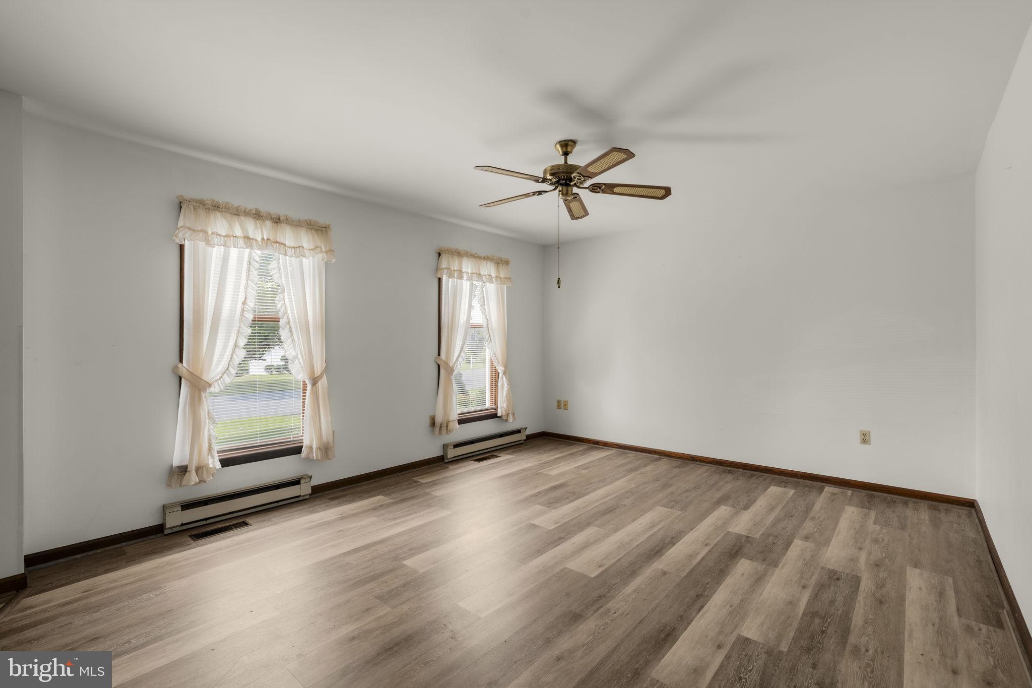 106 Raybil Dr, Bowmansville, PA 17507 photo