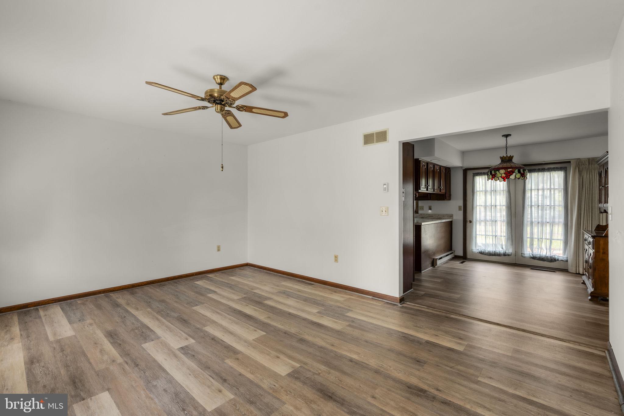 106 Raybil Dr, Bowmansville, PA 17507 photo