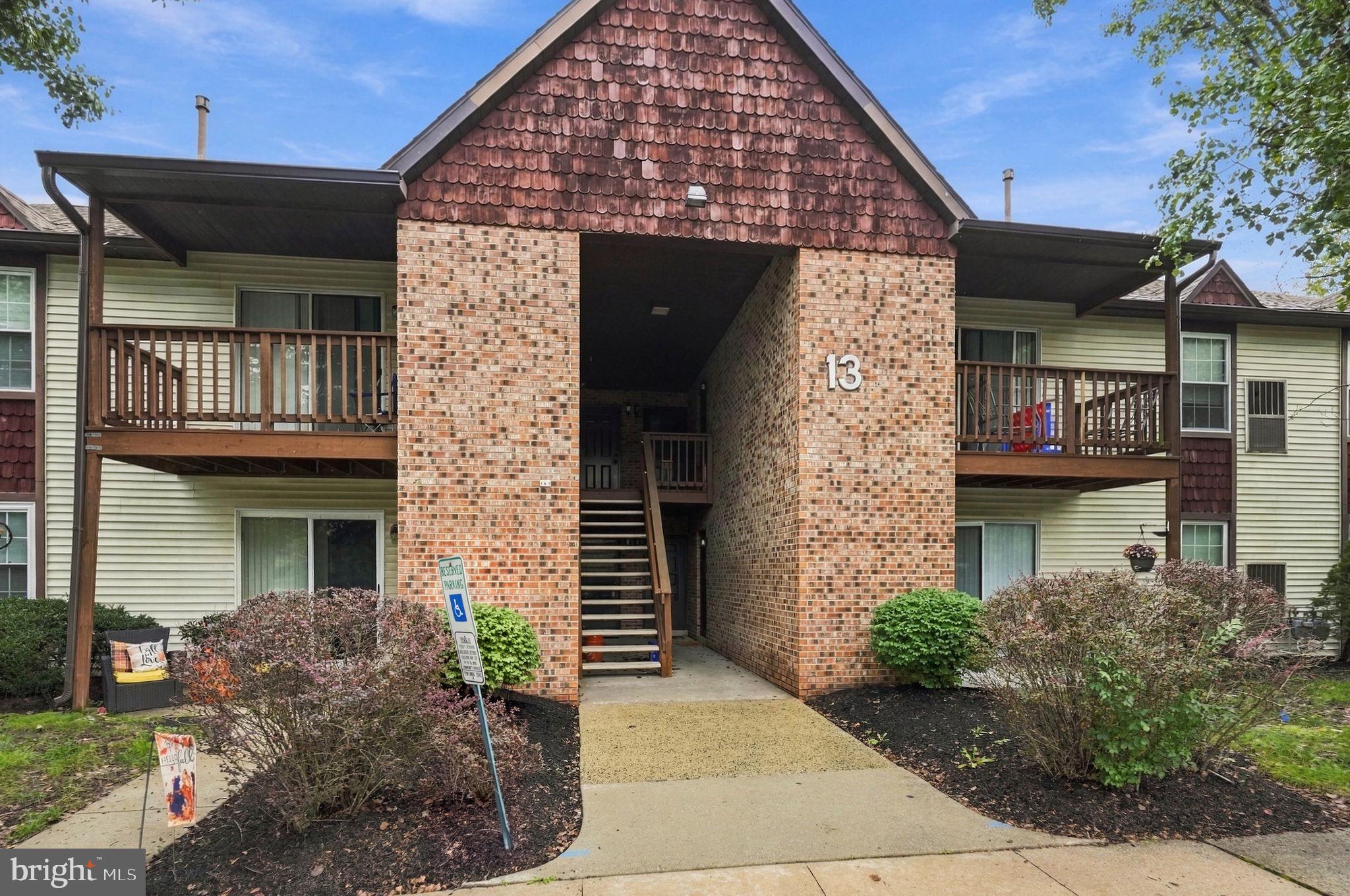 137 Alpha Ct, Blackwood, NJ 08012 photo