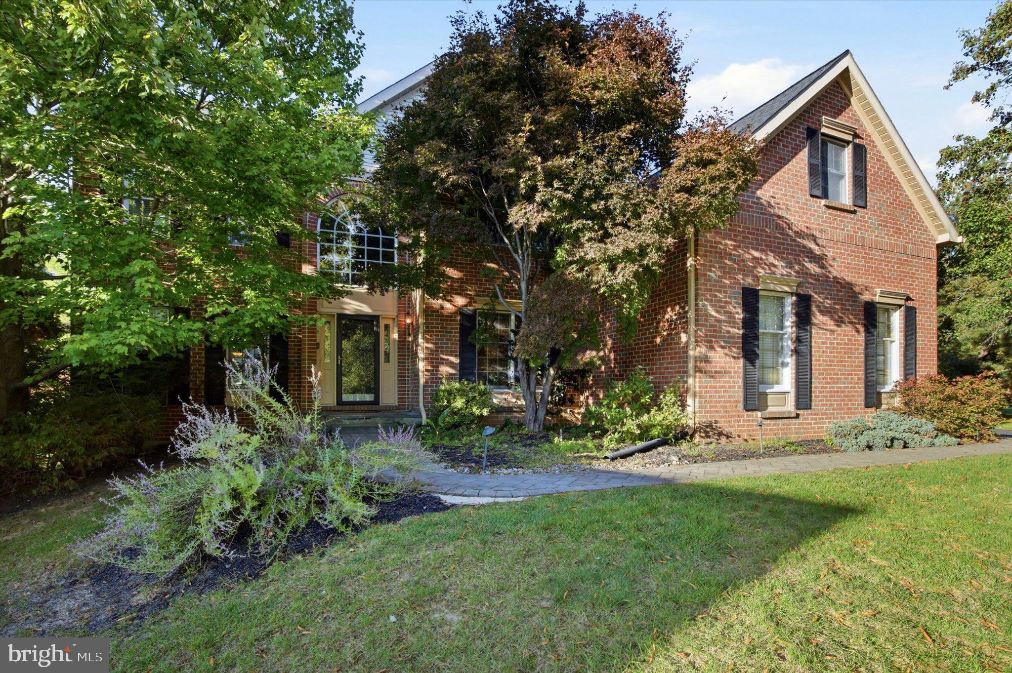 675 Broadmoor Dr, Blue Bell, PA 19422