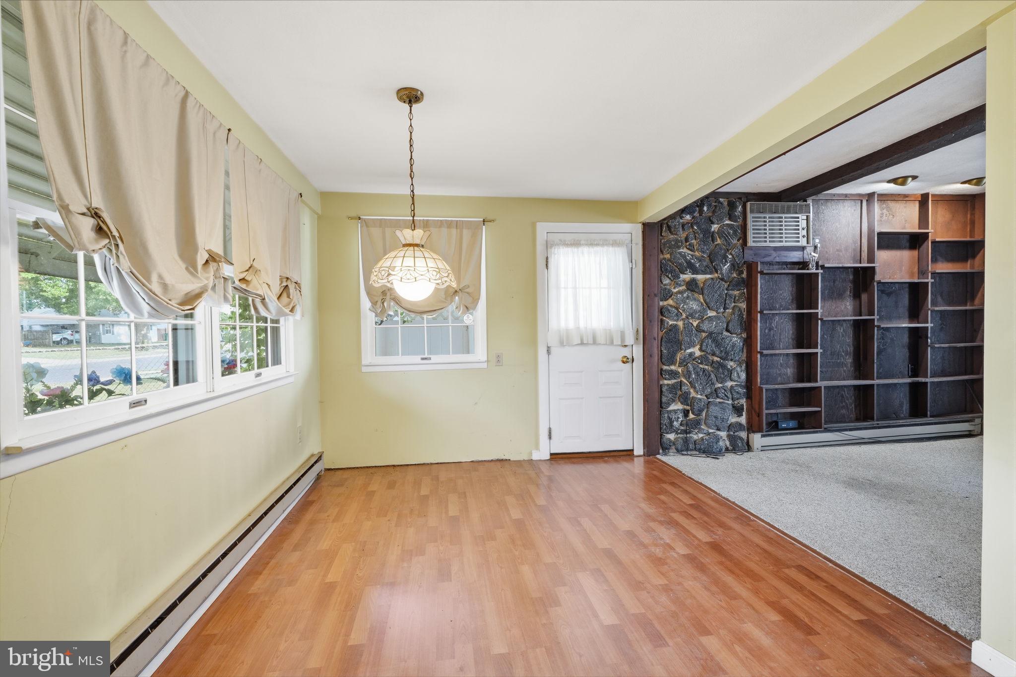 139 Northpark Dr, Levittown, PA 19054 photo