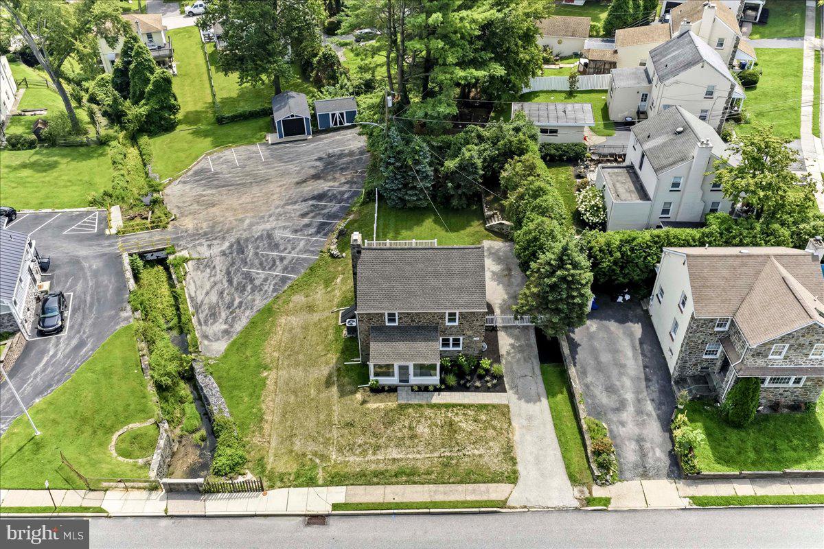 125 S Sproul Rd, Broomall, PA 19008 photo