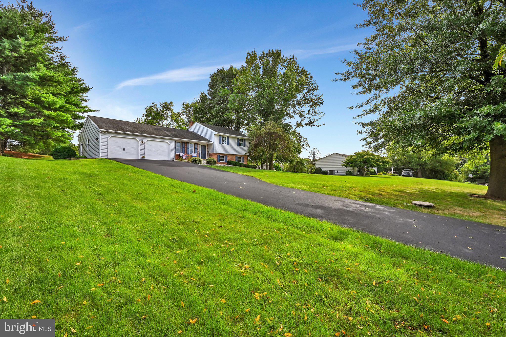 126 Meadow View Ln, Bainbridge, PA 17502 photo