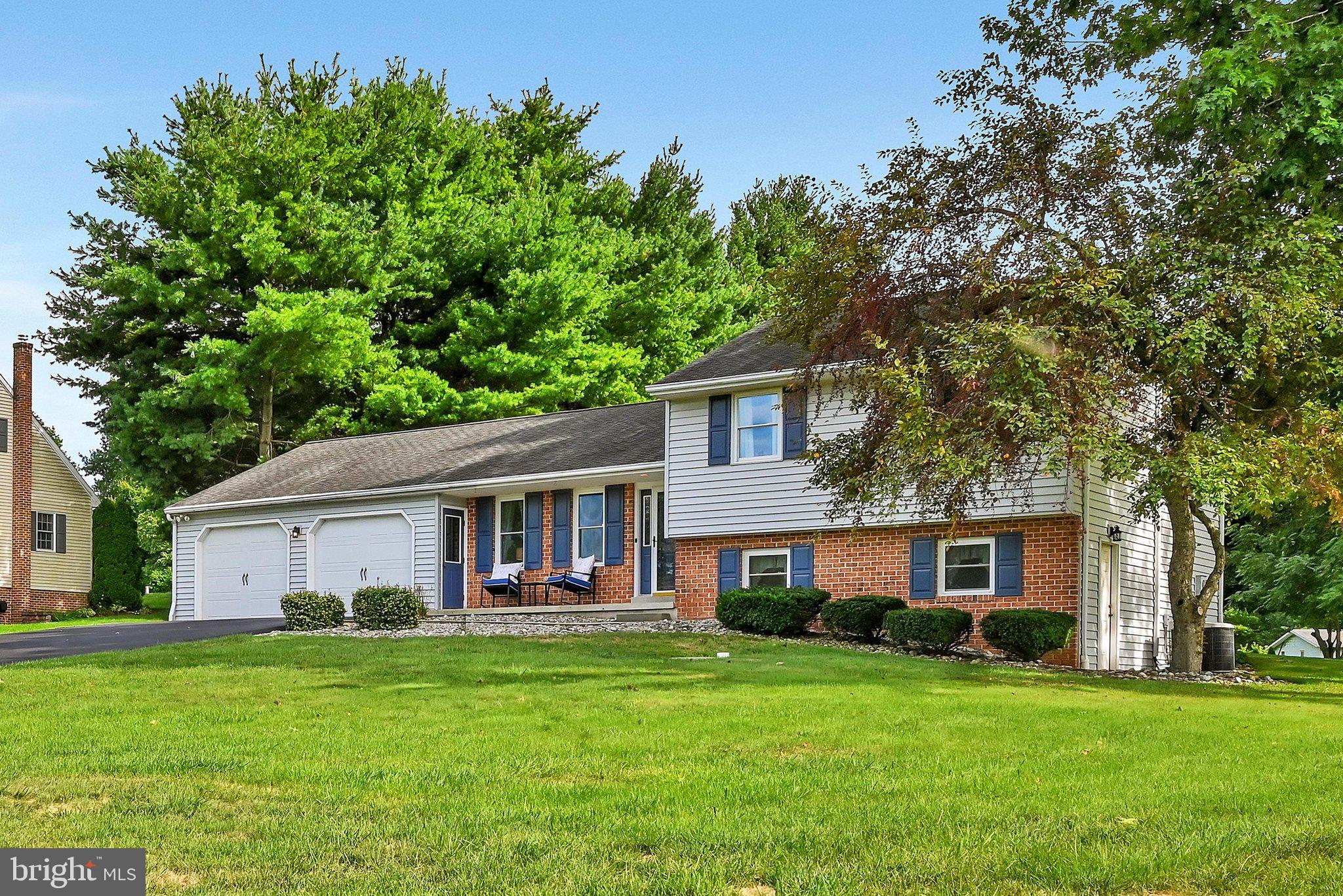 126 Meadow View Ln, Bainbridge, PA 17502