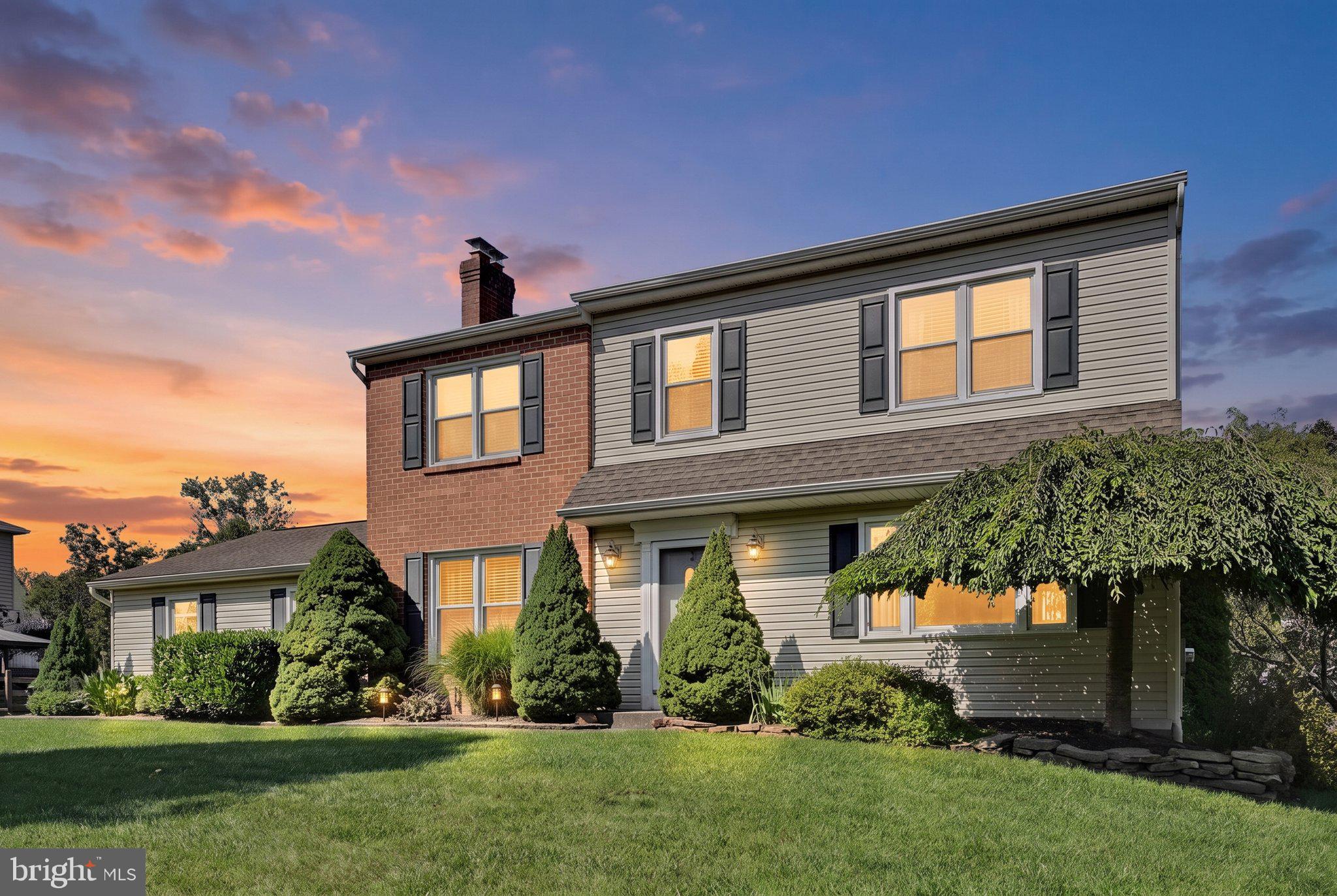60 Falcon Ct, Gilbertsville, PA 19525