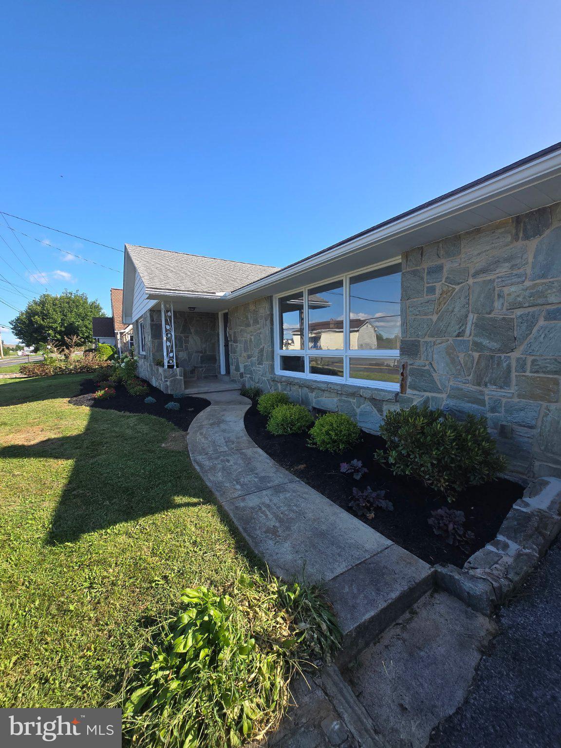 144 Palmyra Rd, Palmyra, PA 17078 photo