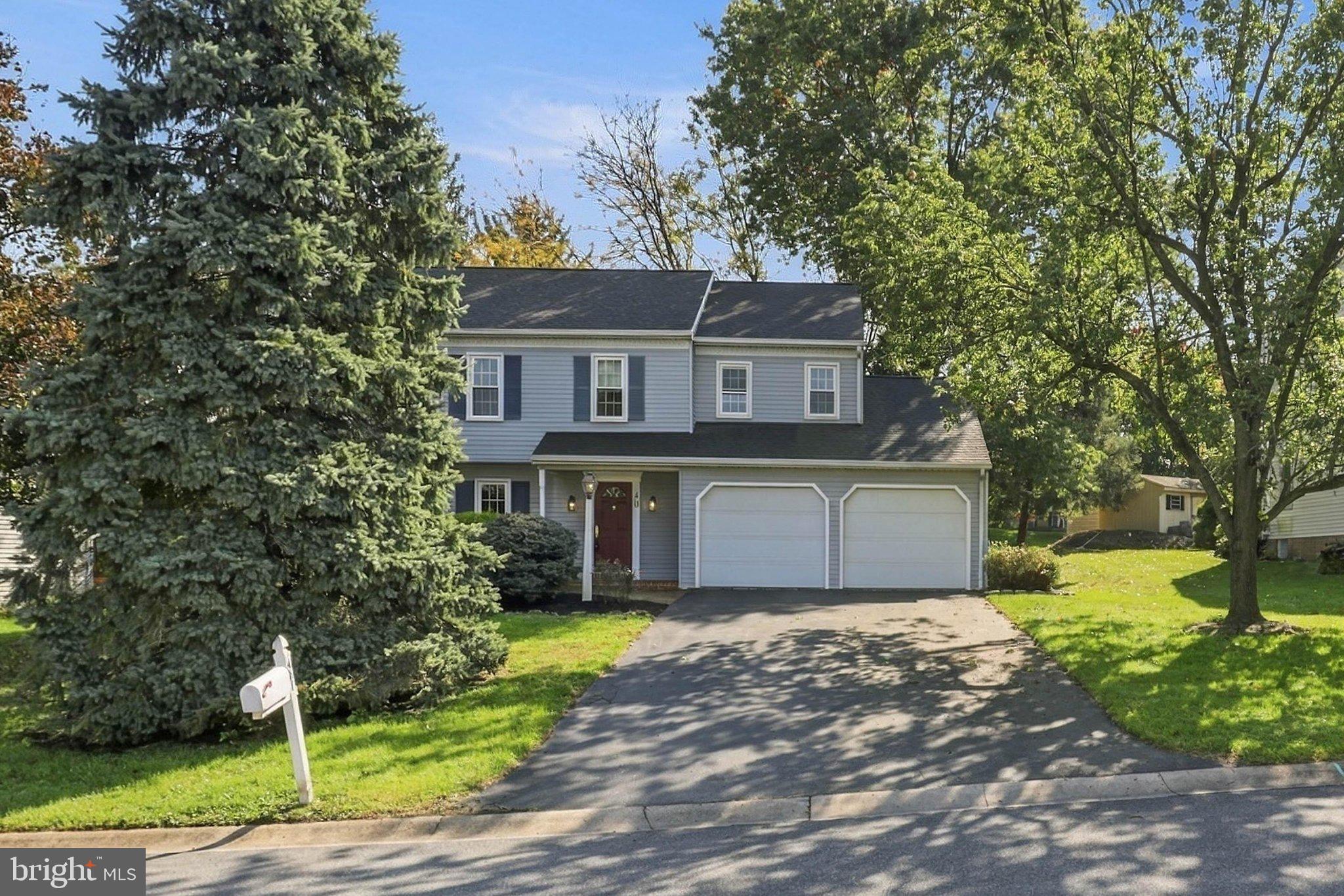 40 Vanderbilt Dr, Leola, PA 17540 photo