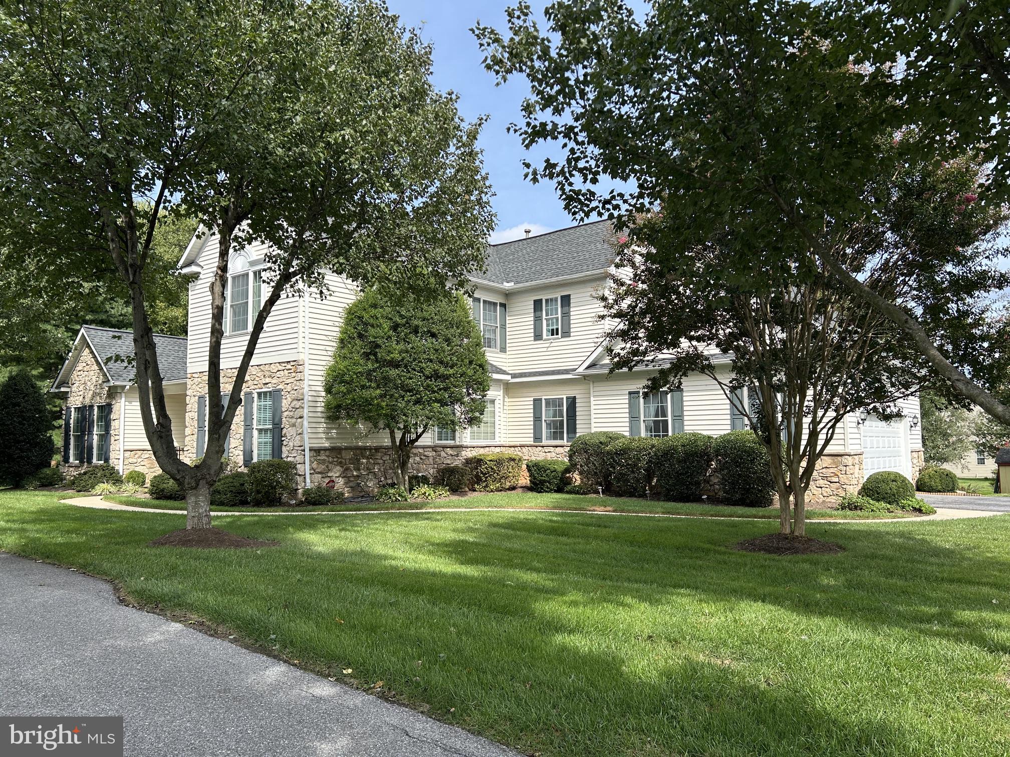 10804 Robin Lynn Dr, Ellicott City, MD 21042 photo