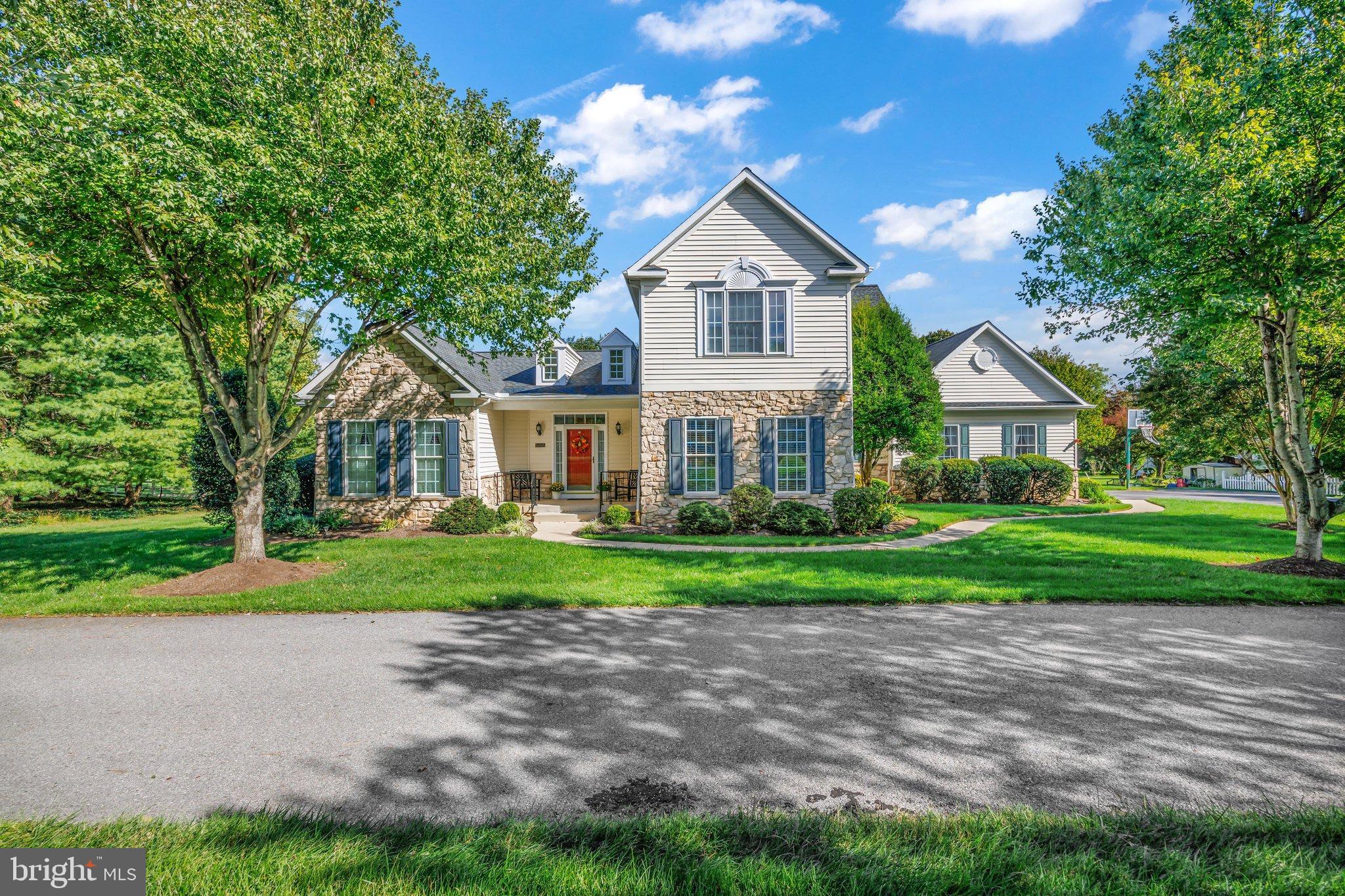 10804 Robin Lynn Dr, Ellicott City, MD 21042 photo