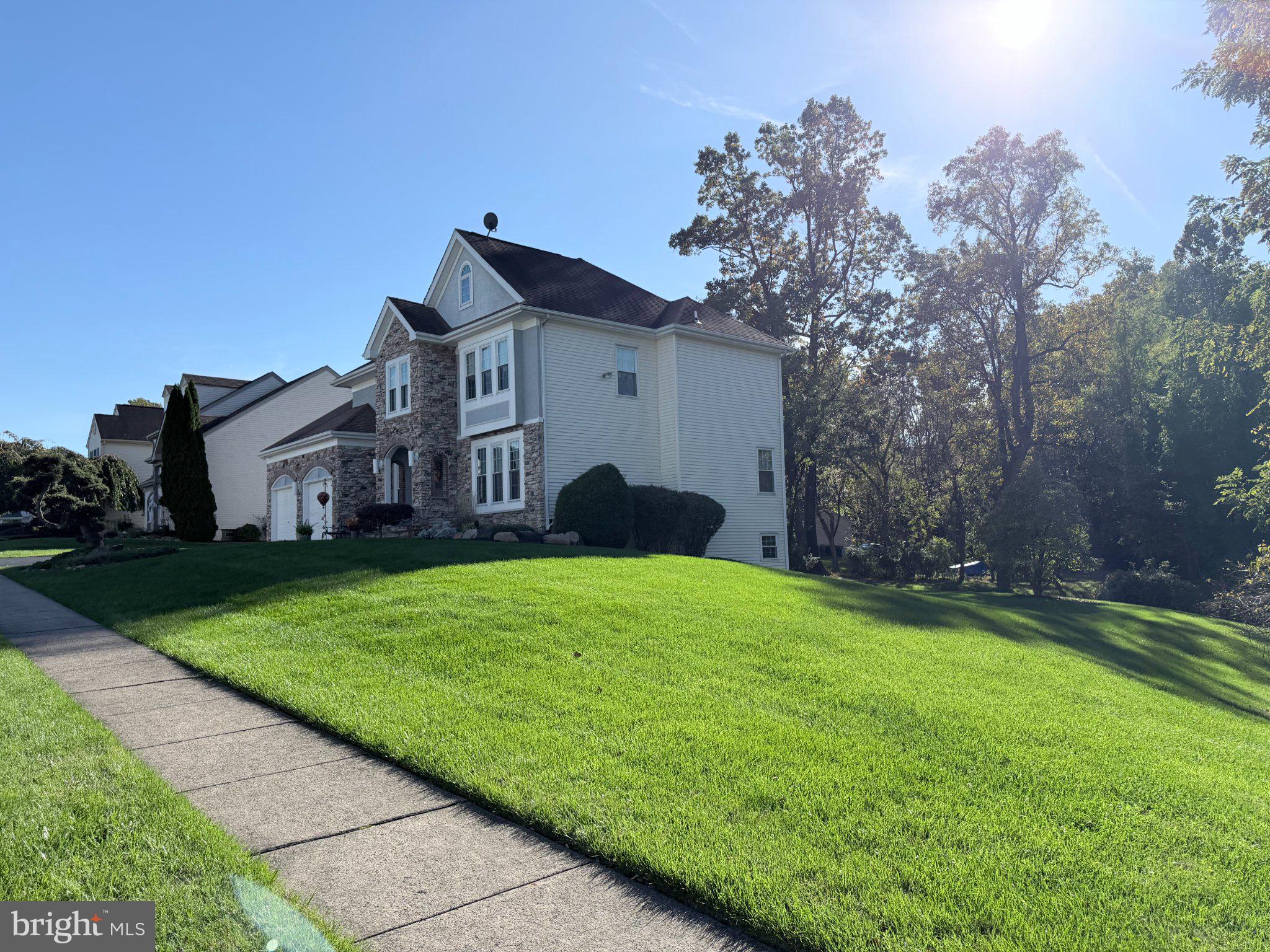 438 Turtle Ln, Langhorne, PA 19047 photo