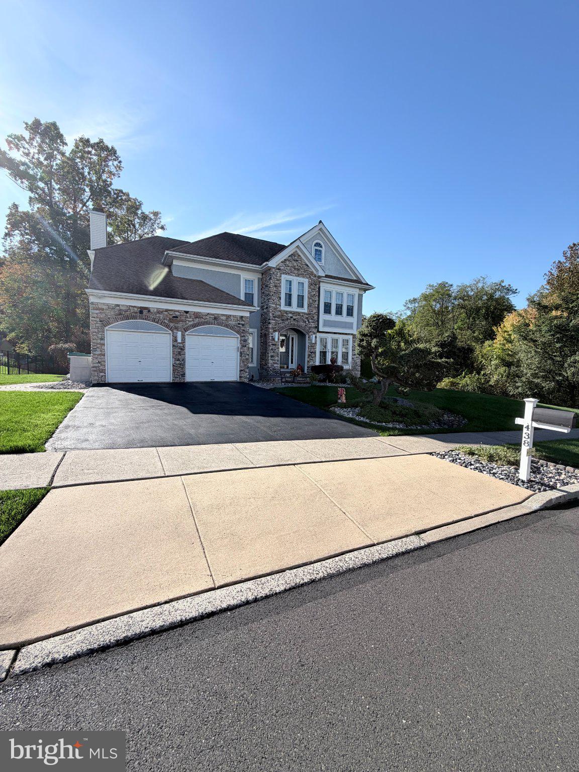 438 Turtle Ln, Langhorne, PA 19047