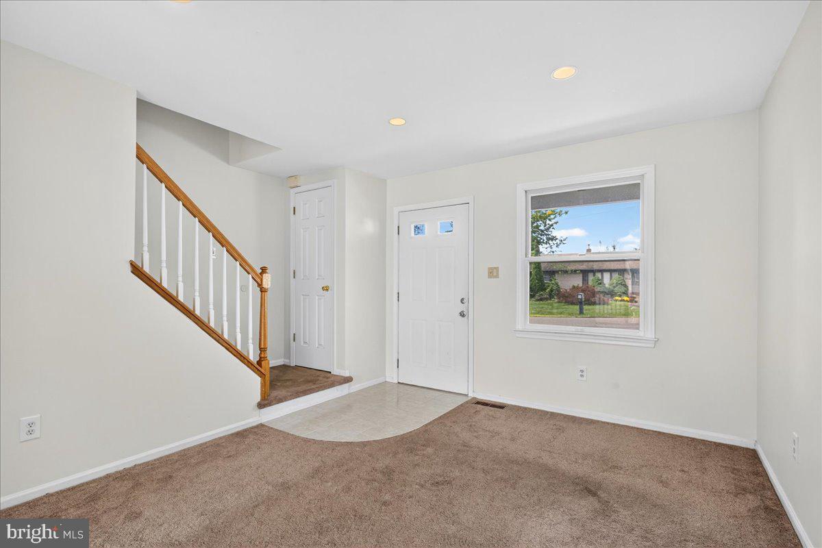 315 Olive Ave, Horsham, PA 19044 photo