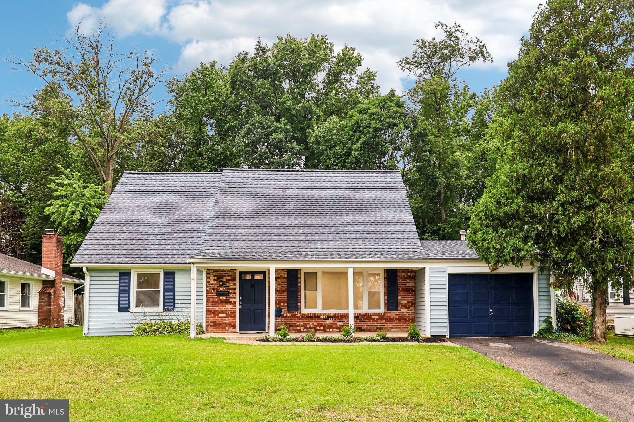 86 River Dr, Willingboro, NJ 08046